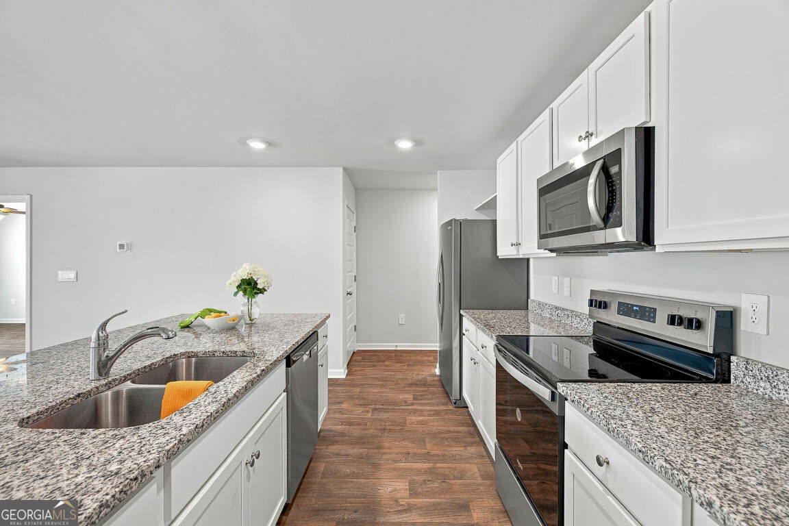 66 Autumns Wood Drive Property Photo 10