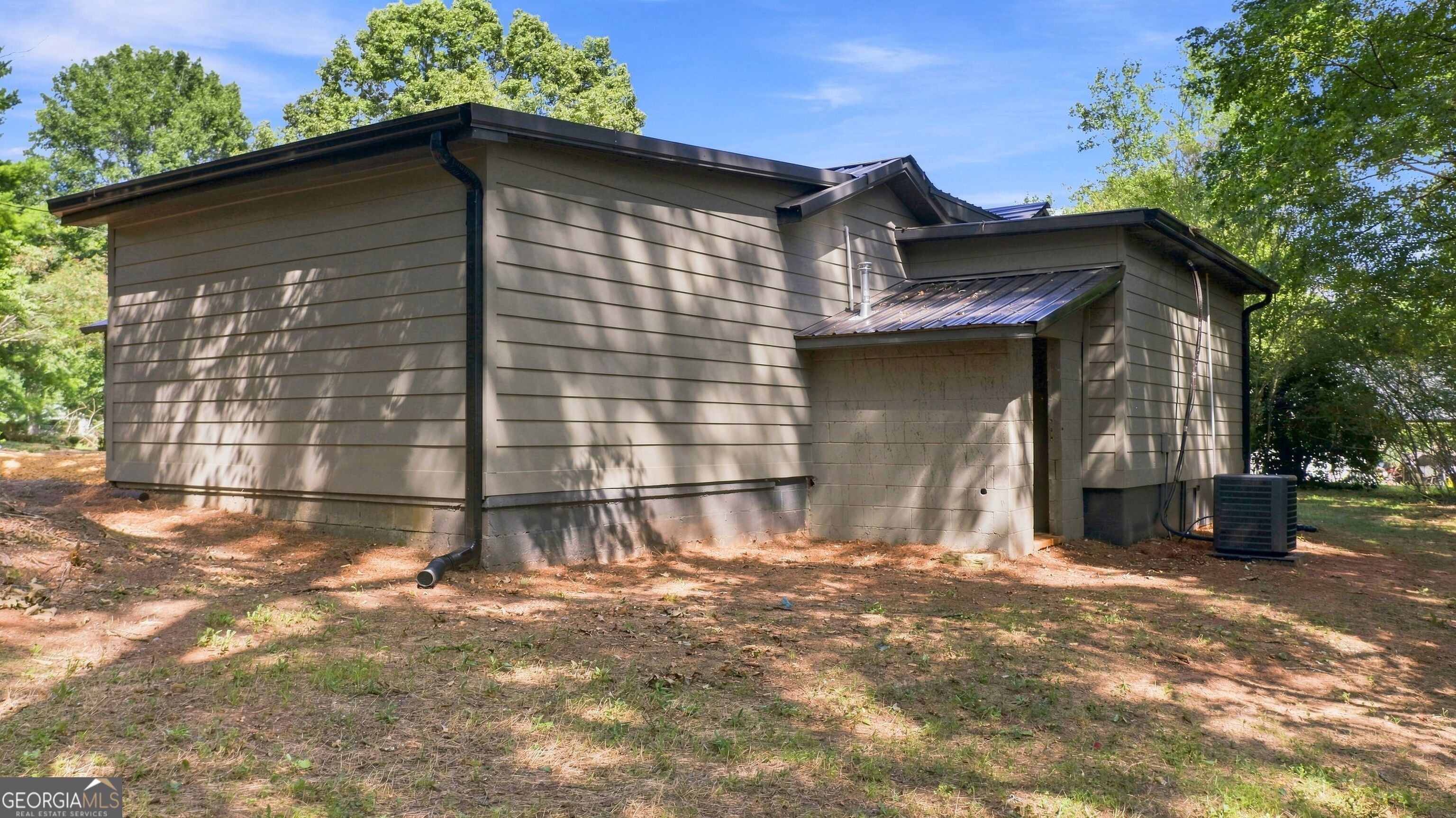 13 W Center Road Se Property Photo 44