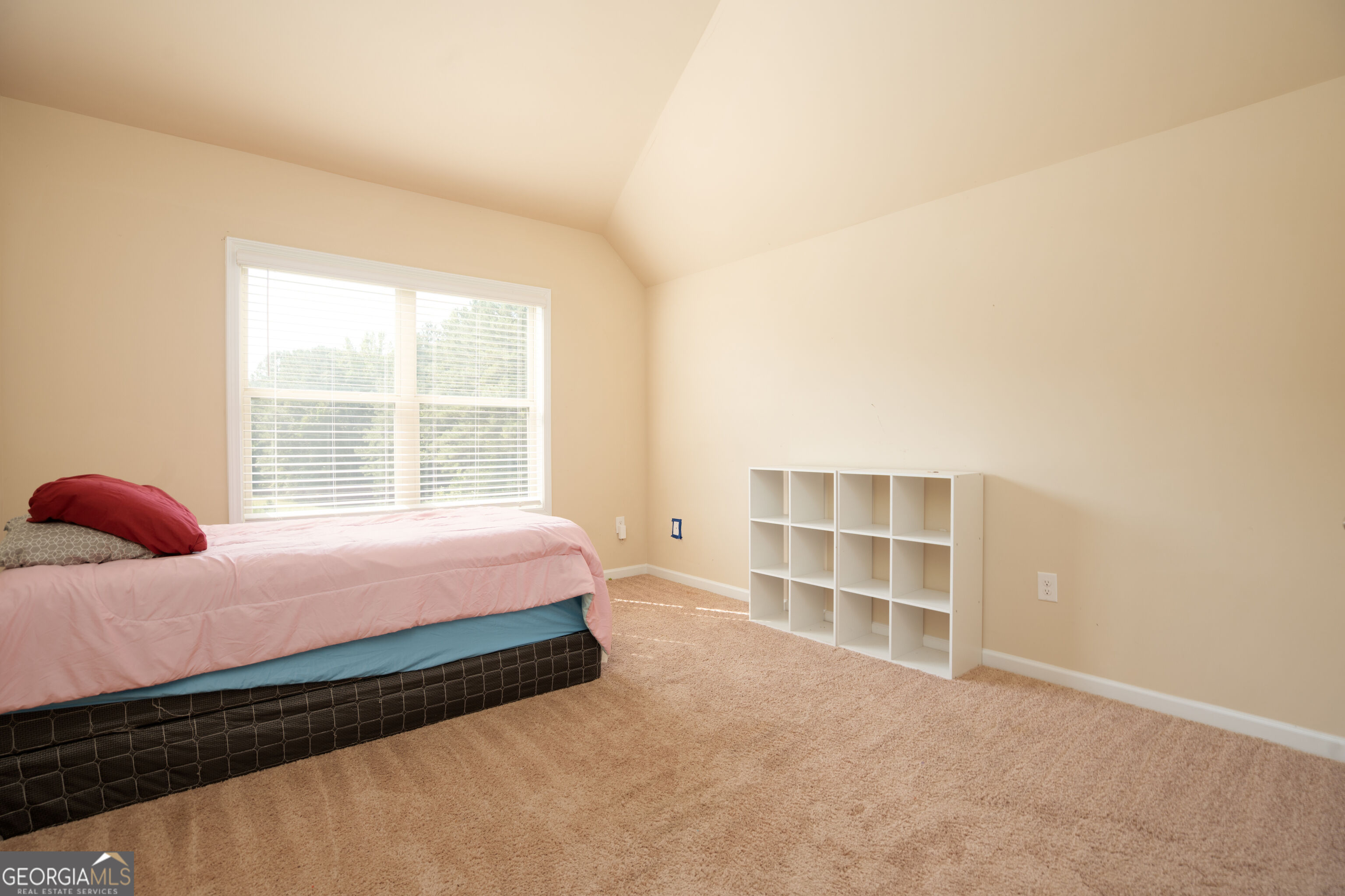 205 Floral View Property Photo 19