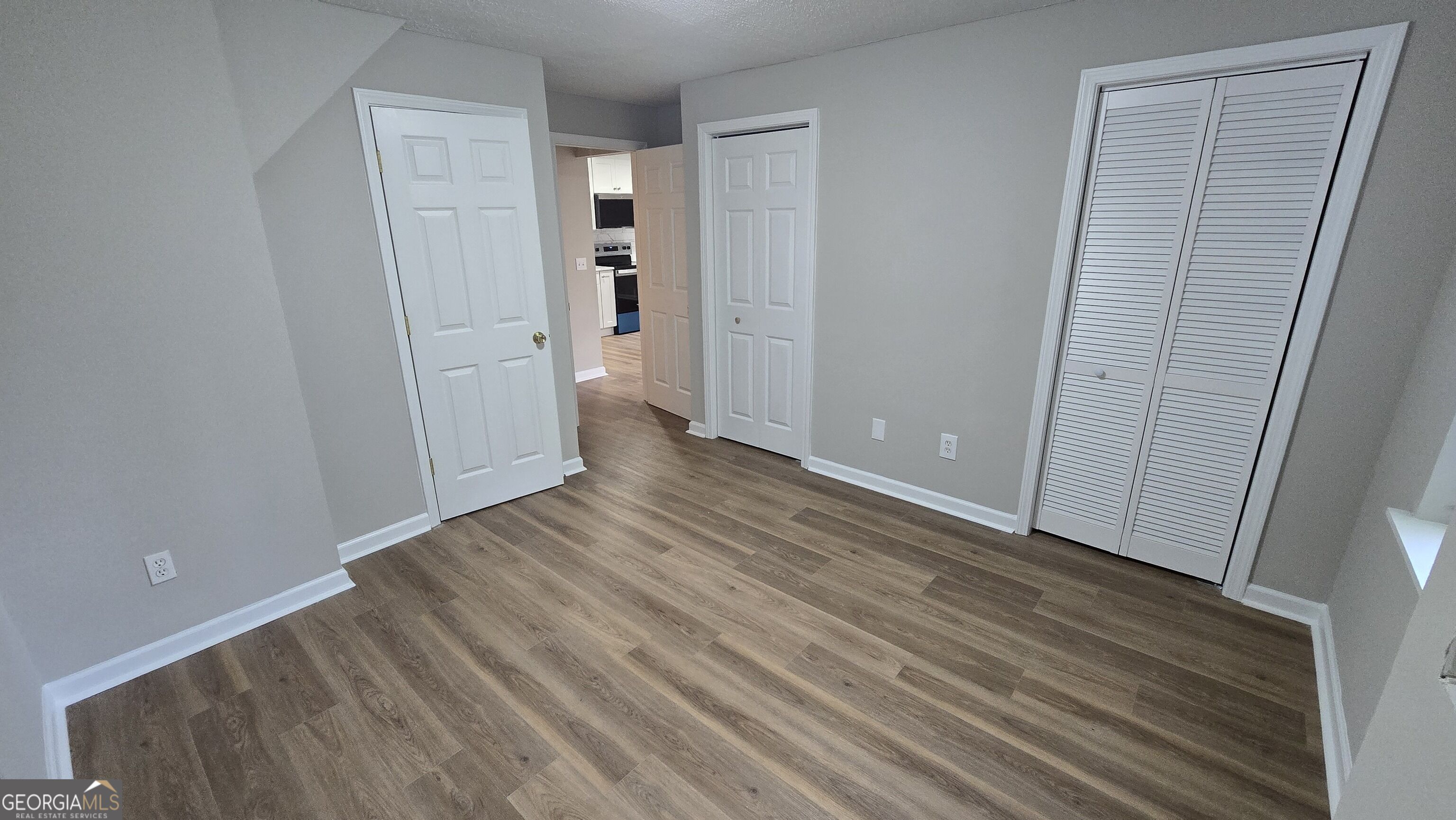 3025 Mangum Drive Unit B Property Photo 10