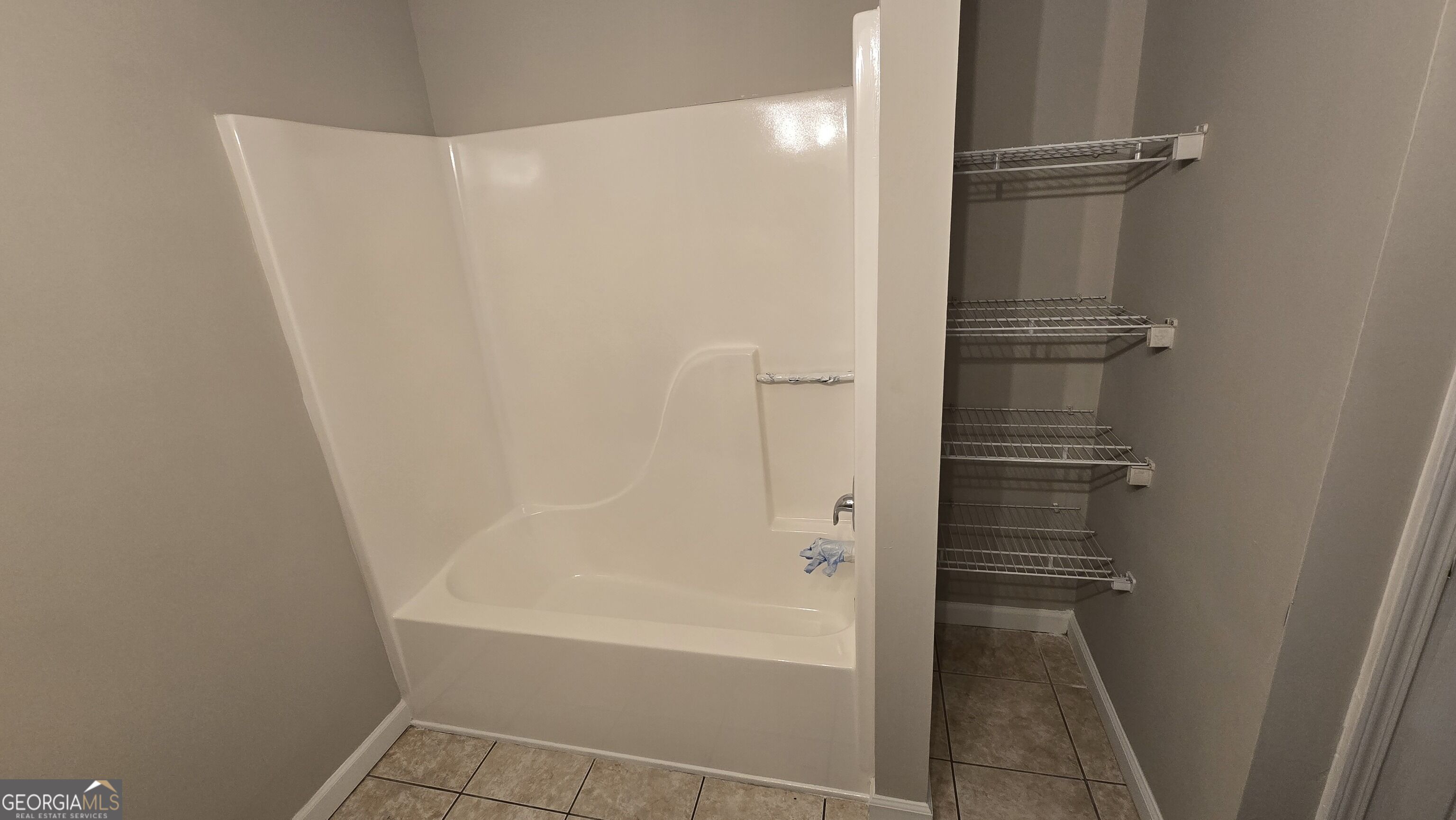 3025 Mangum Drive Unit B Property Photo 14