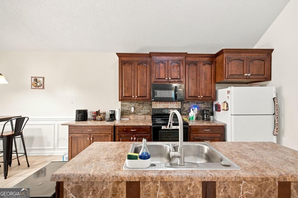 419 Bob White Road Property Photo 11