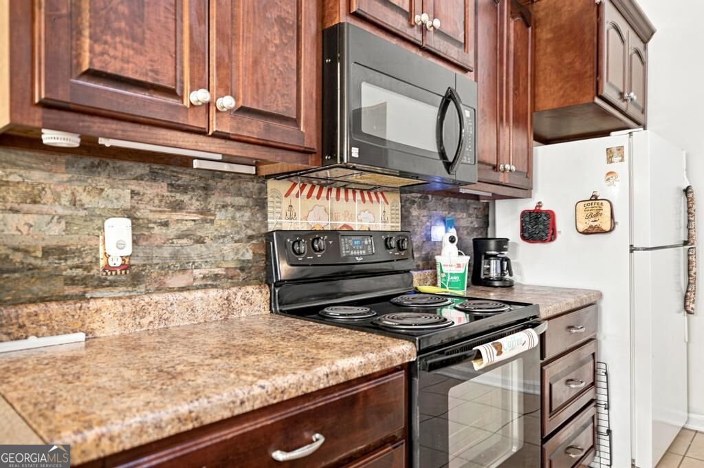 419 Bob White Road Property Photo 14