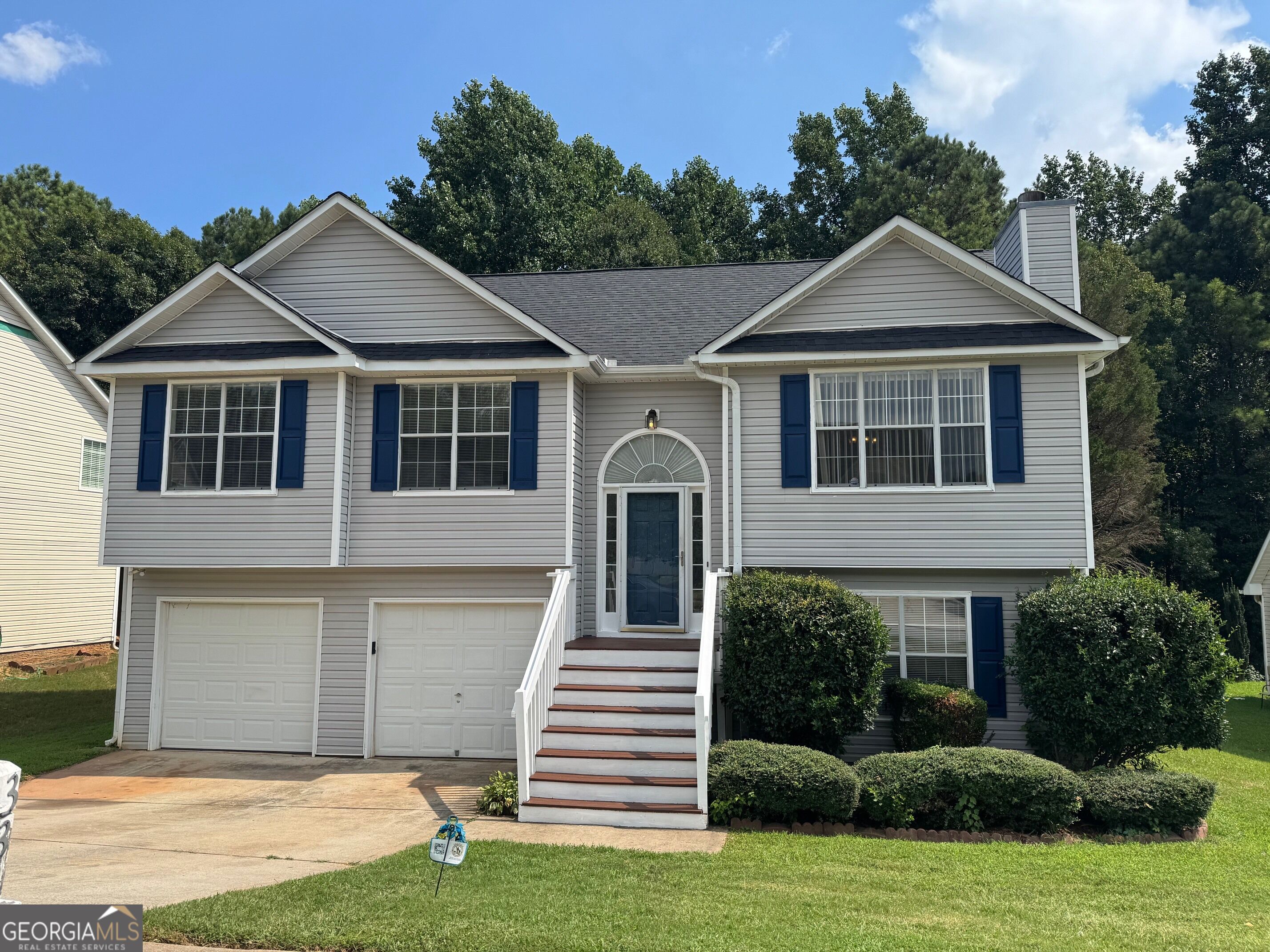 334 Summer Hill Circle Property Photo 1