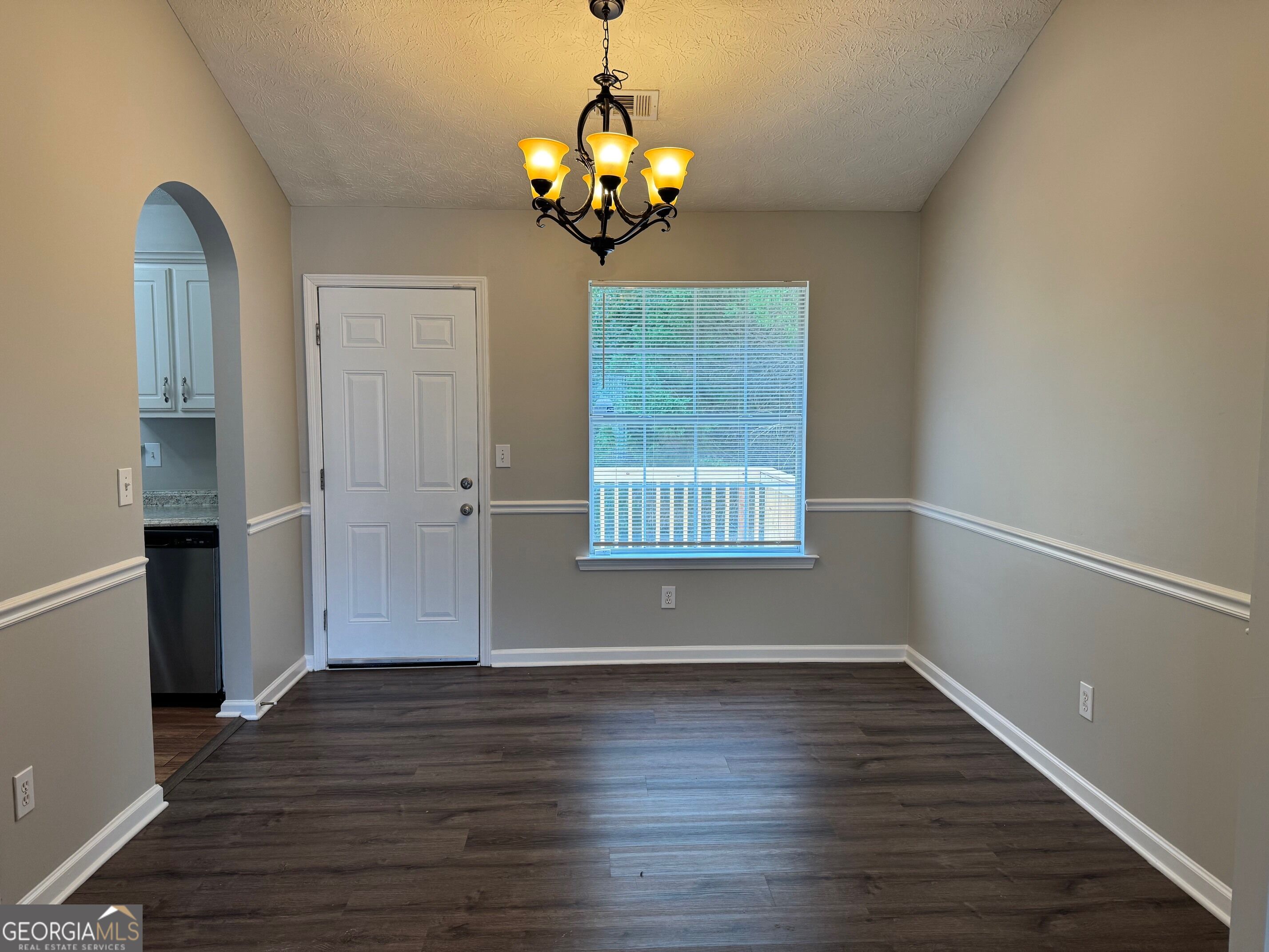 334 Summer Hill Circle Property Photo 3