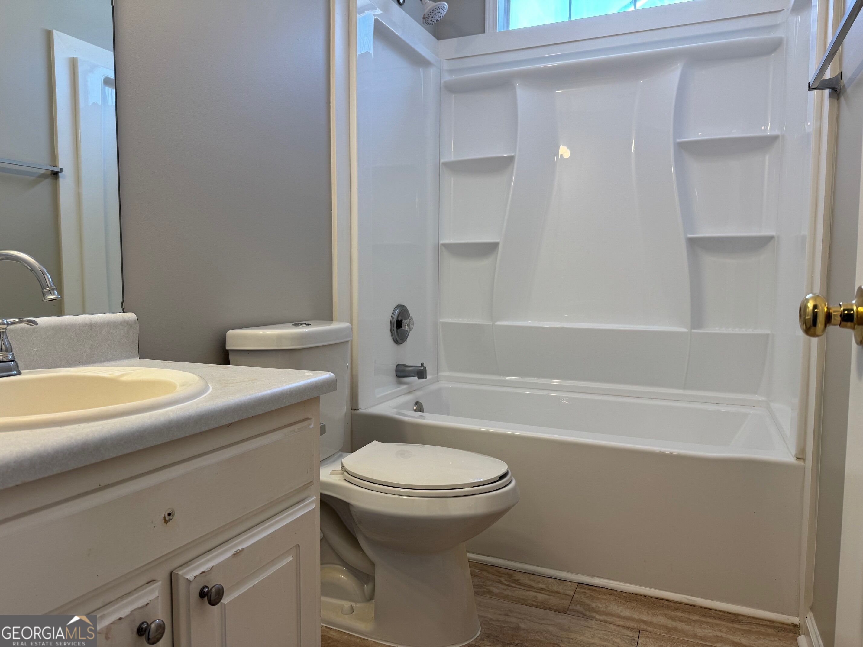 334 Summer Hill Circle Property Photo 6