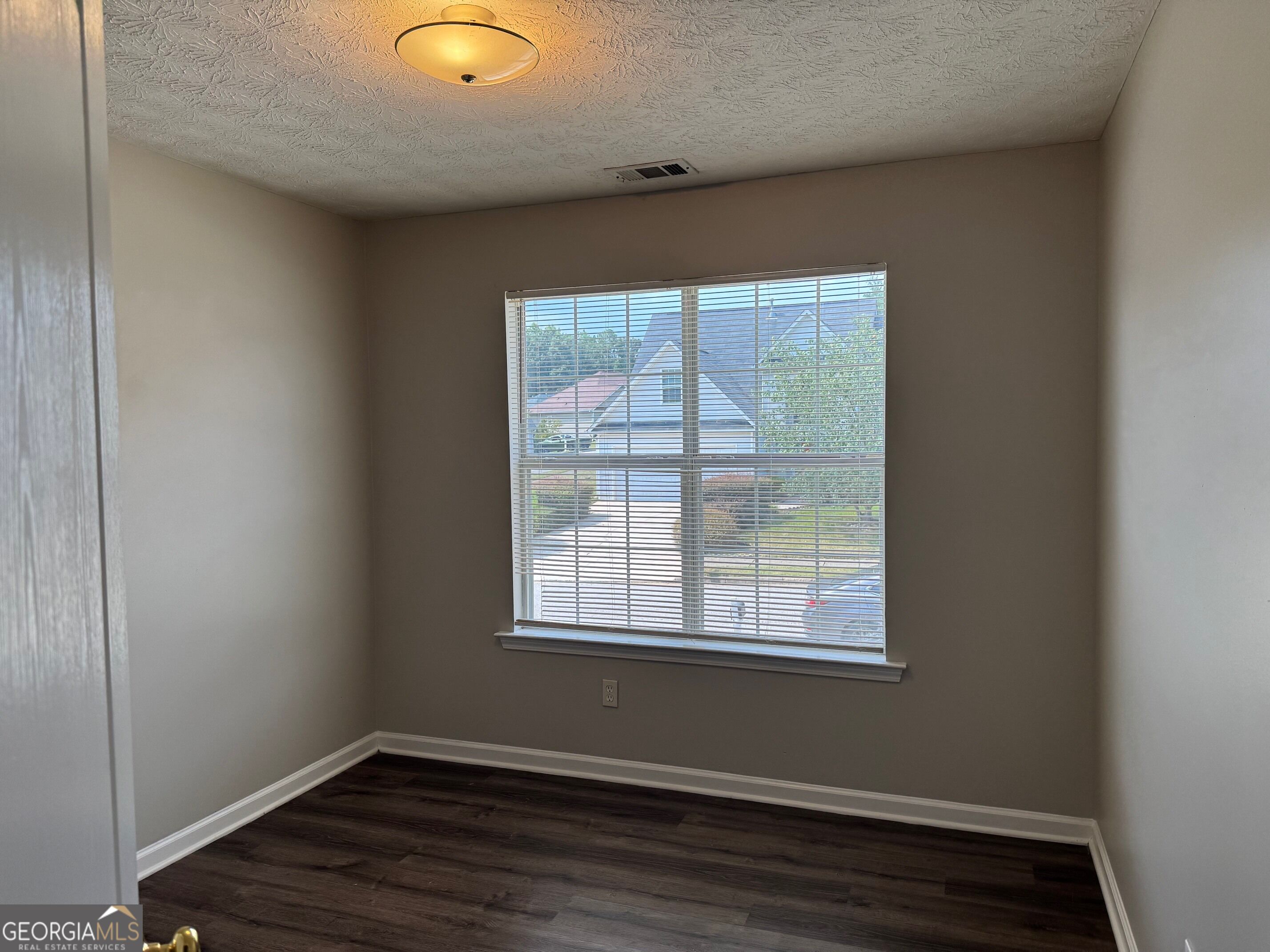 334 Summer Hill Circle Property Photo 7