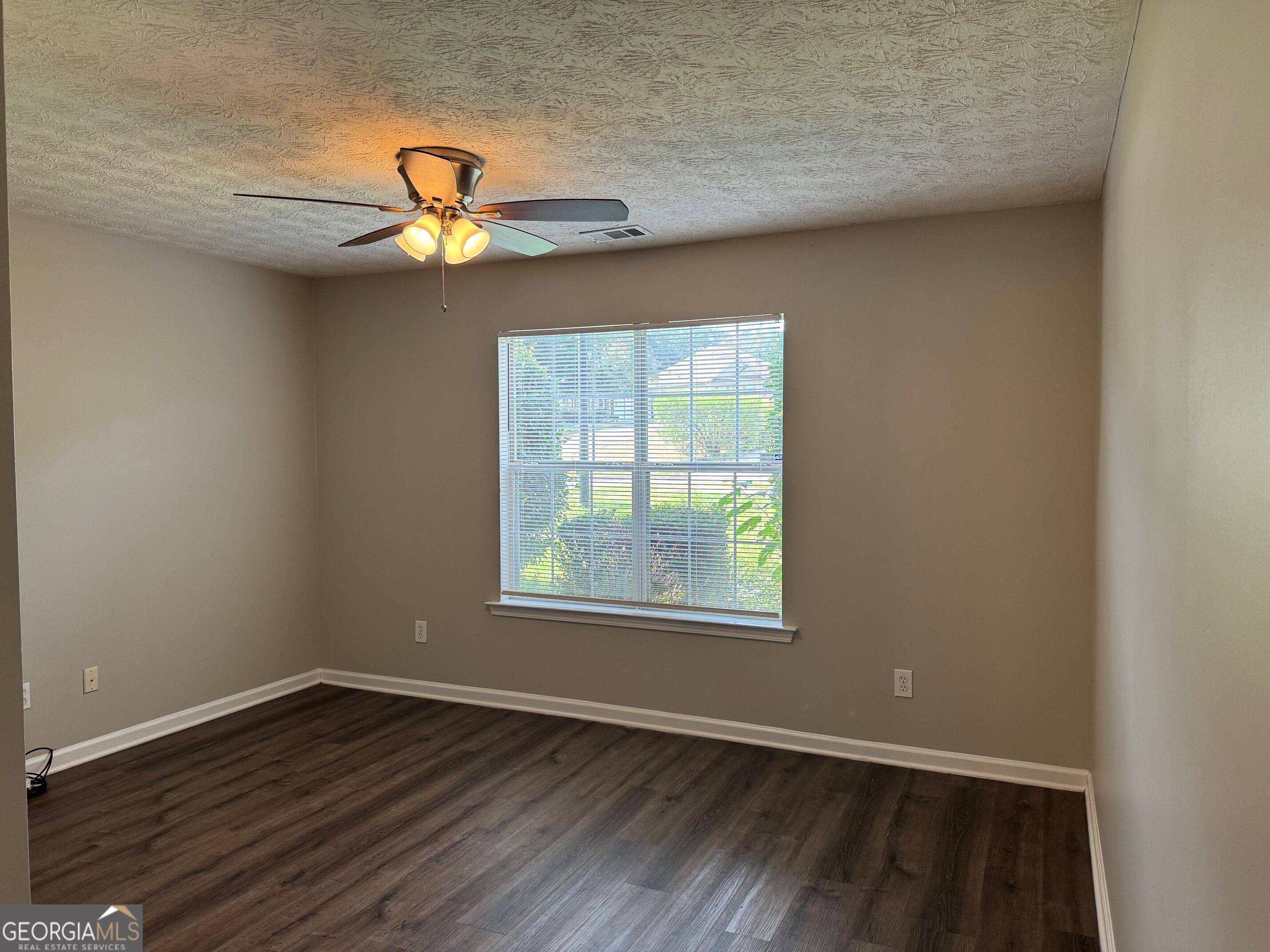 334 Summer Hill Circle Property Photo 13