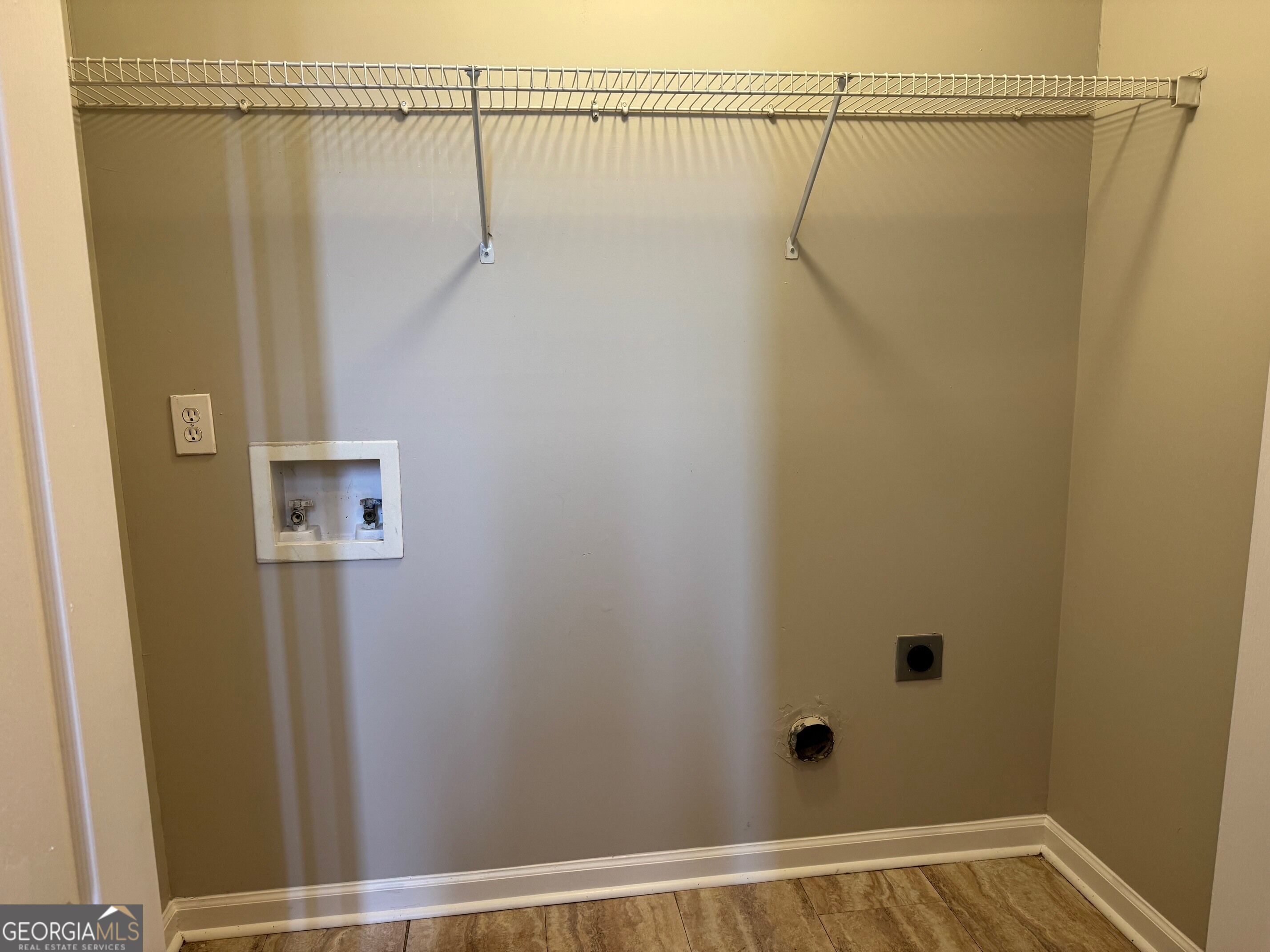 334 Summer Hill Circle Property Photo 16