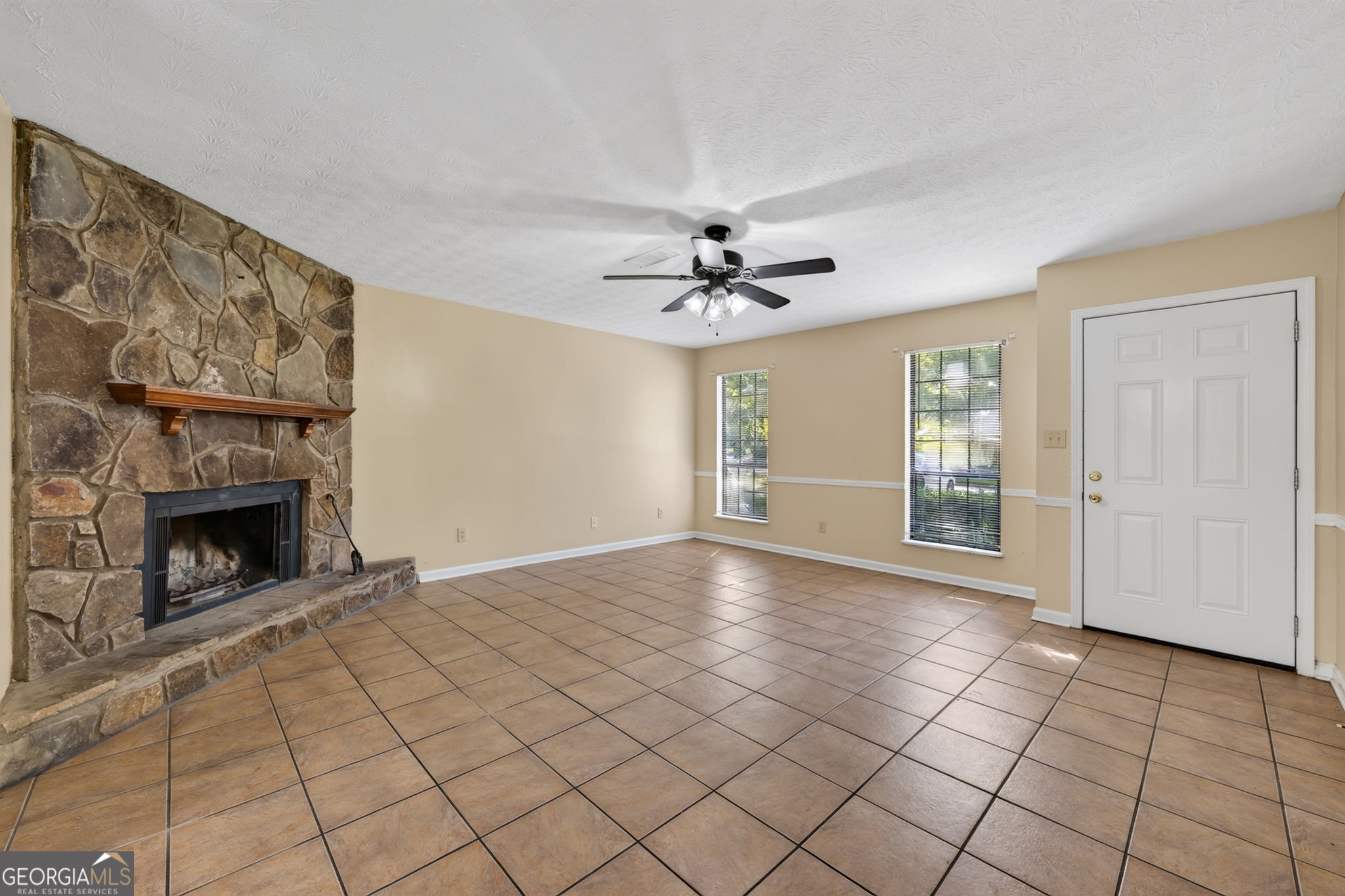 5350 Greenhedge Trail Property Photo 5