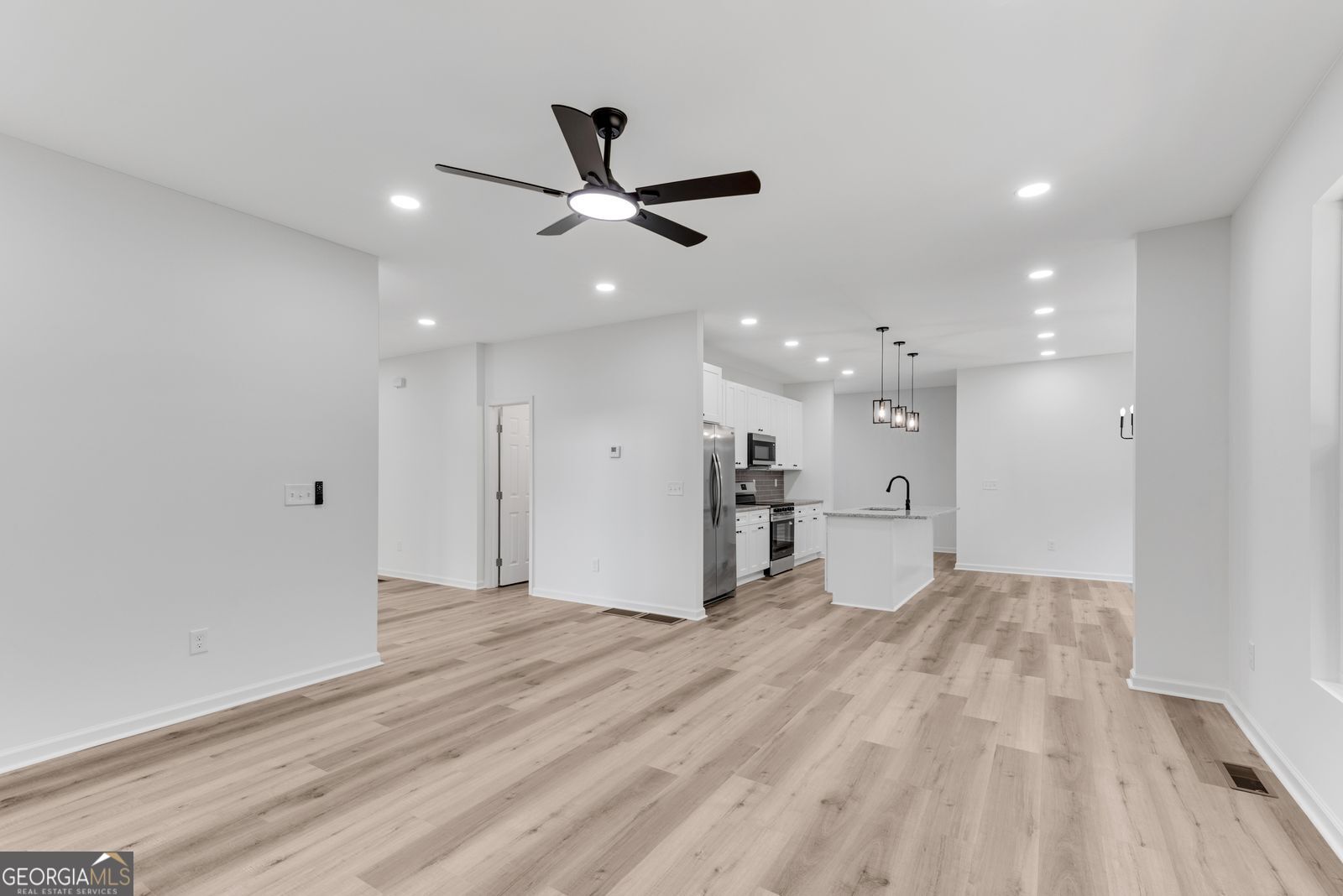 3414 Ashford Loop Property Photo 6