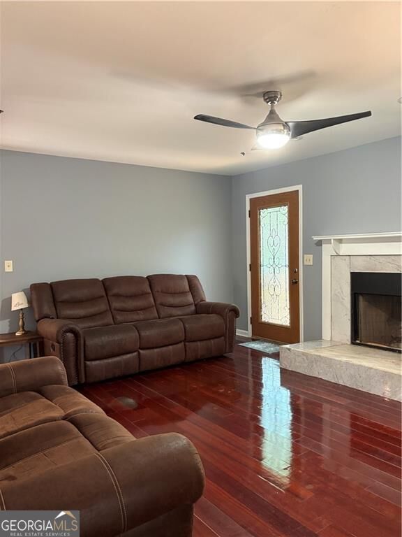3728 Spring Leaf Lane Property Photo 3