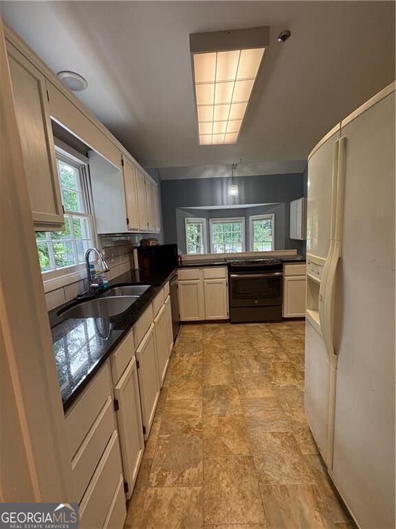 3728 Spring Leaf Lane Property Photo 16