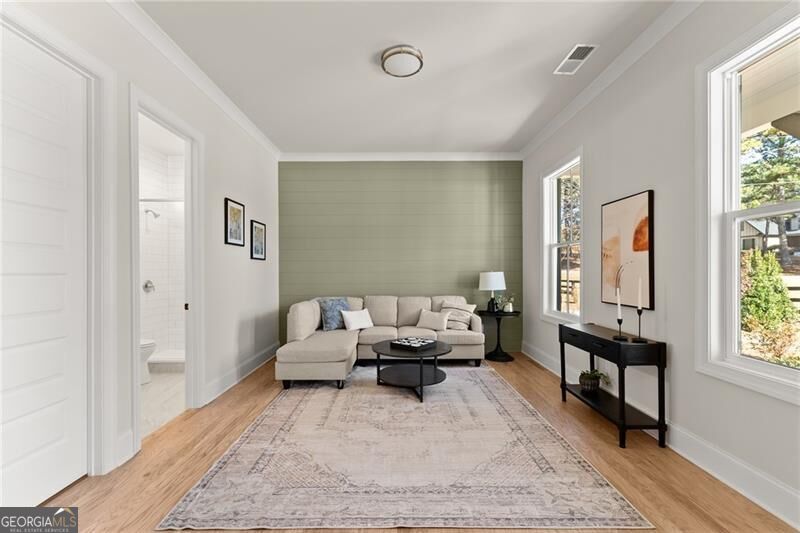 5352 Price Property Photo 17
