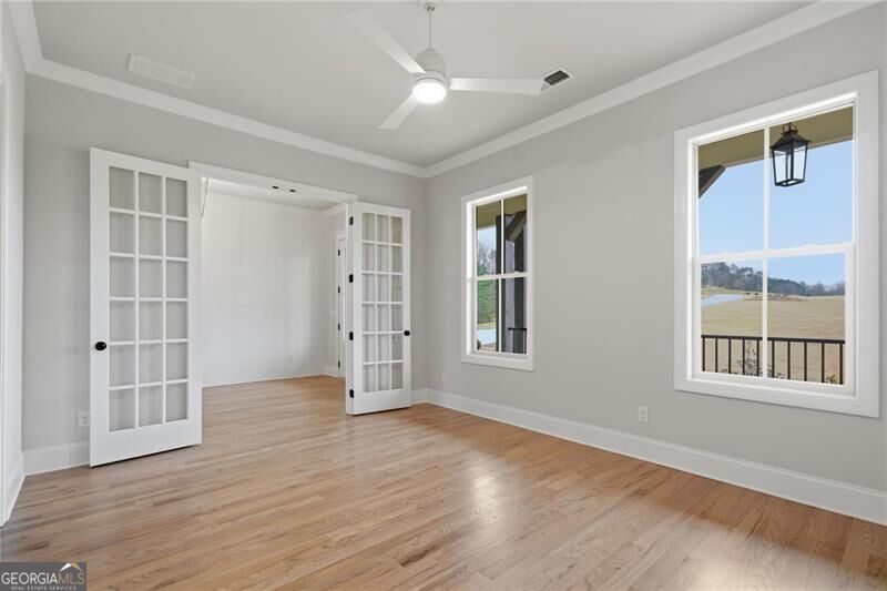 5352 Price Property Photo 17