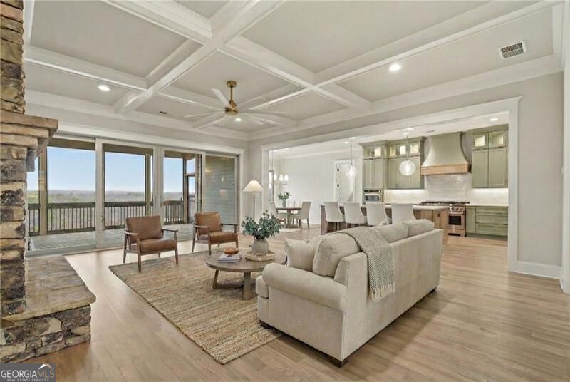 5352 Price Property Photo 19