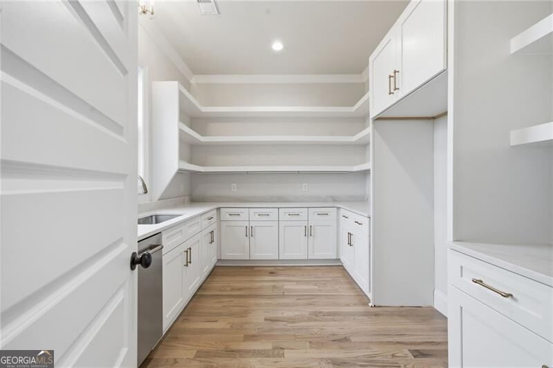 5352 Price Property Photo 33