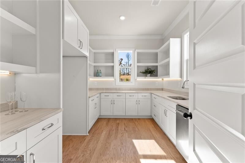 5352 Price Property Photo 37