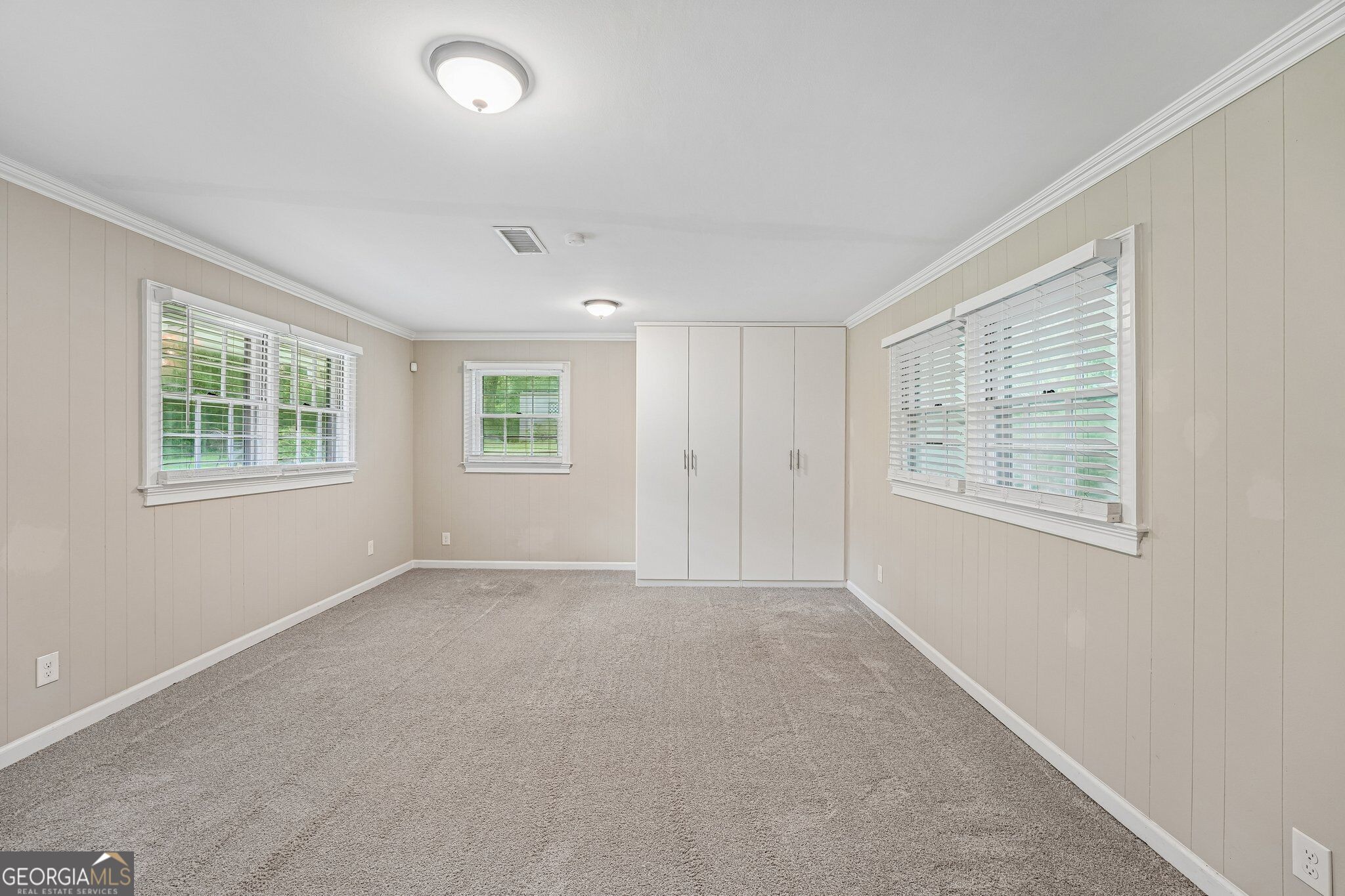 2120 Meadowbrook Lane Se Property Photo 19
