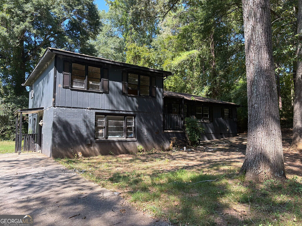 7126 Pineview Property Photo 1