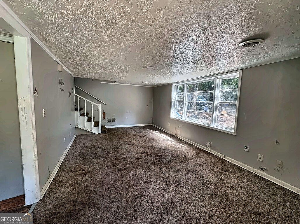 7126 Pineview Drive Property Photo 7