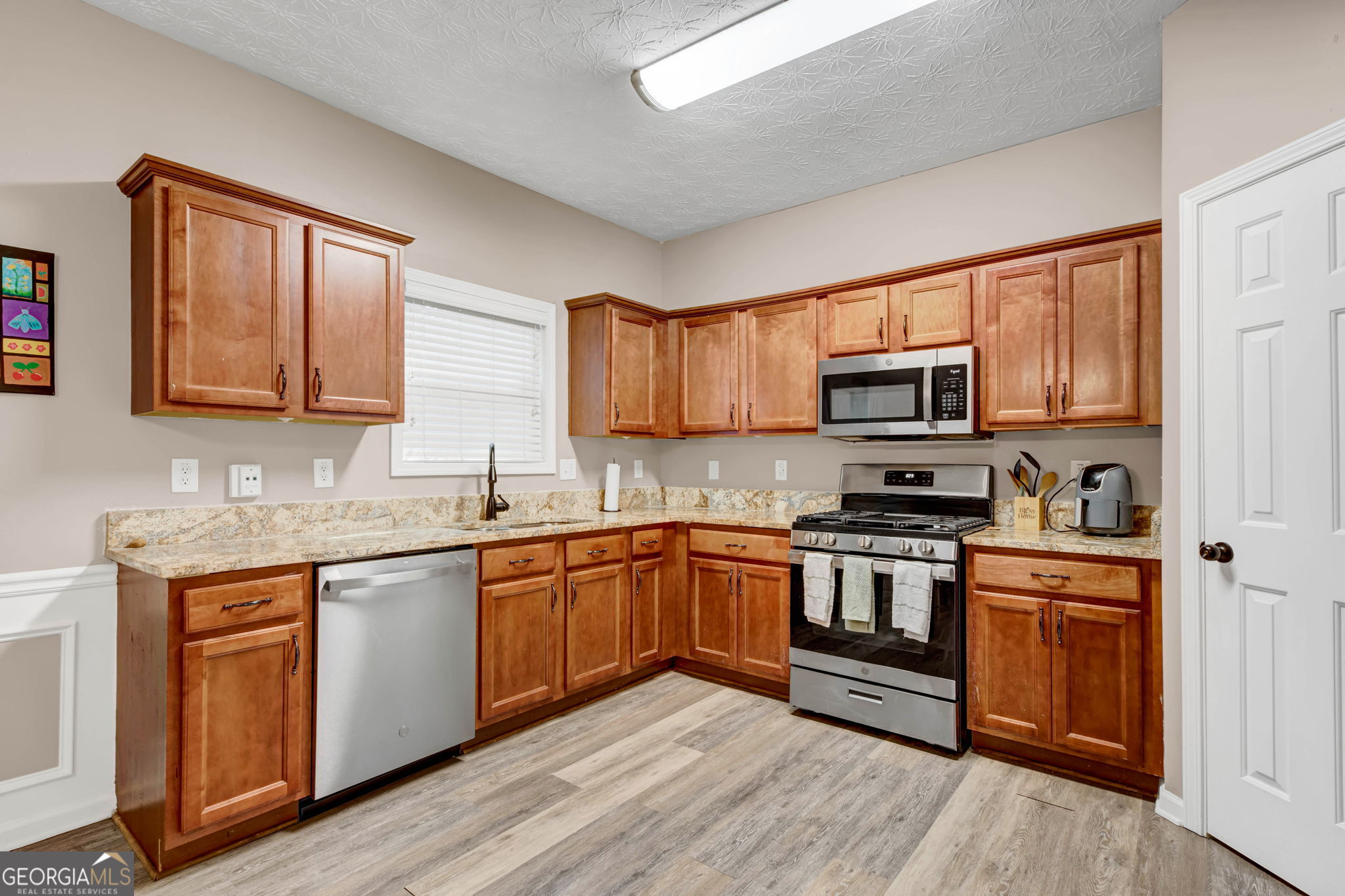 1290 Adcox Square Property Photo 8