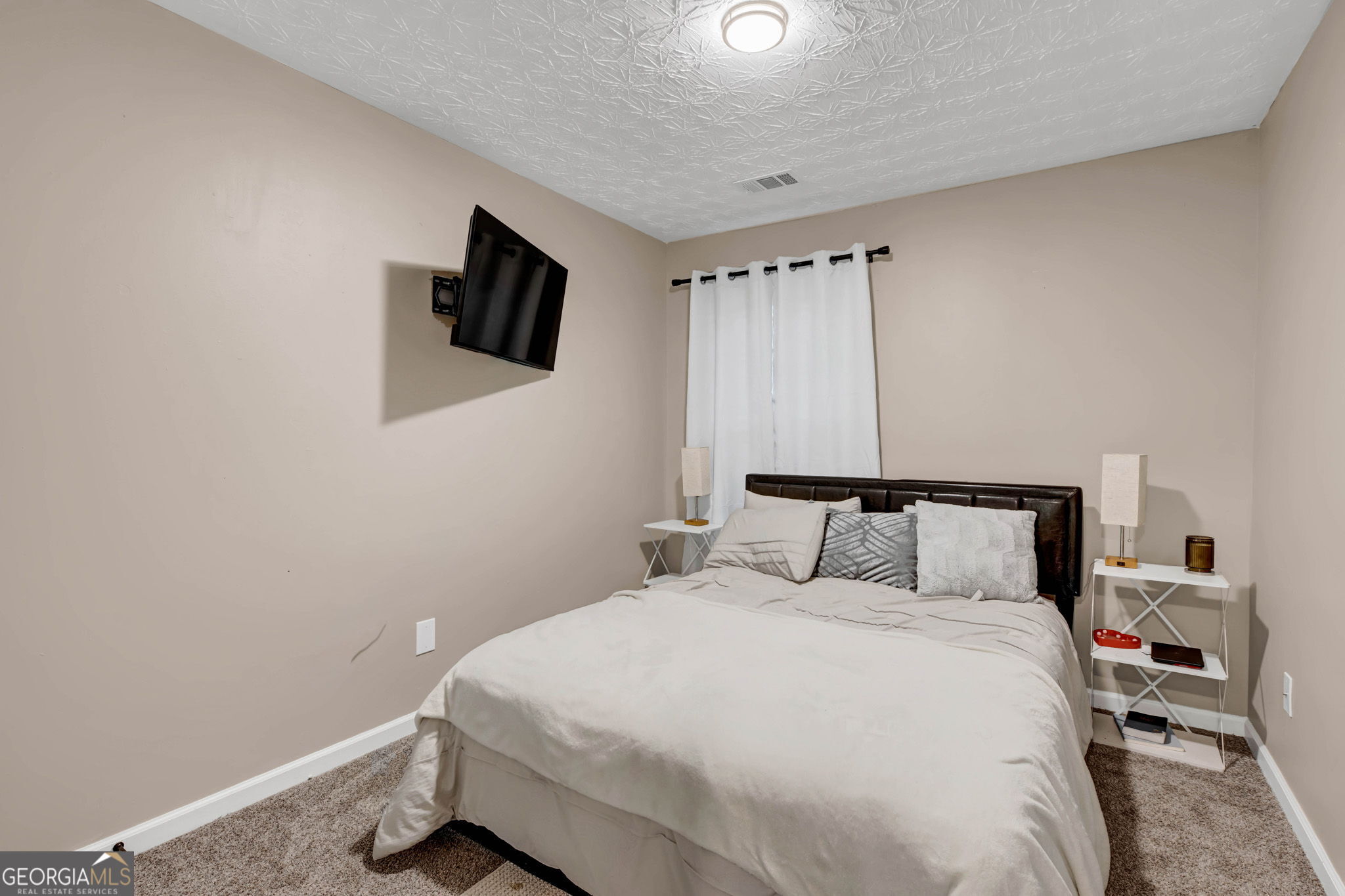 1290 Adcox Square Property Photo 16