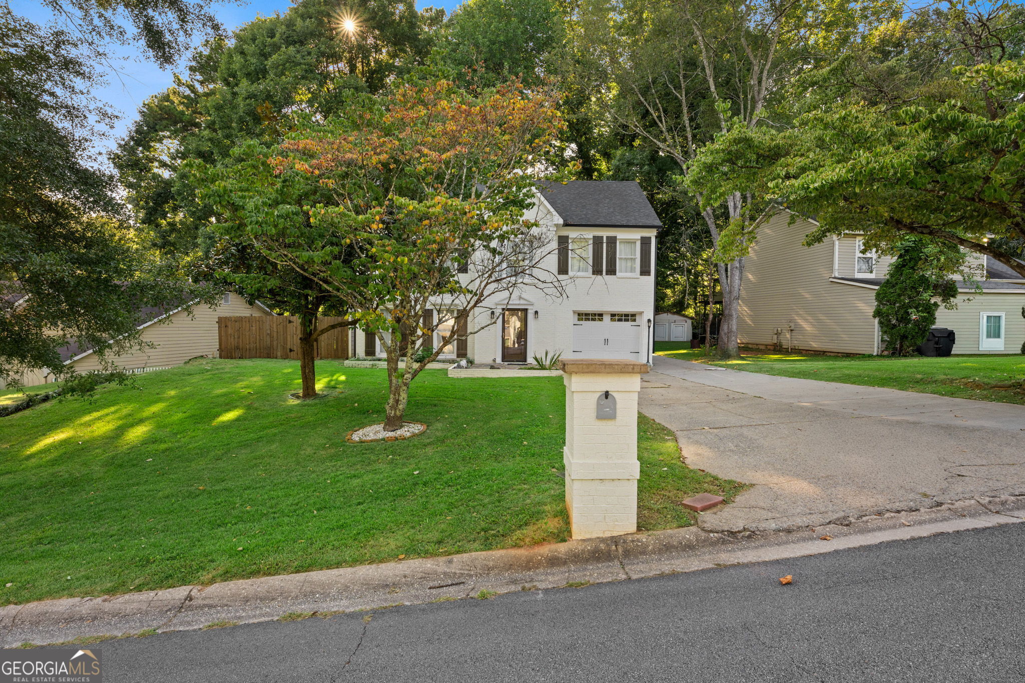 661 Sunfield Drive Nw Property Photo 3