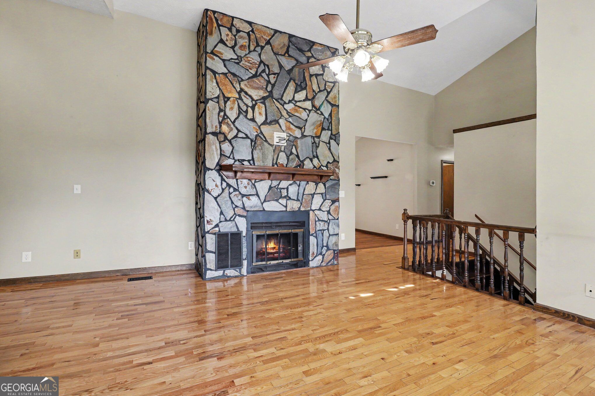 114 Meadowland Trail Property Photo 6