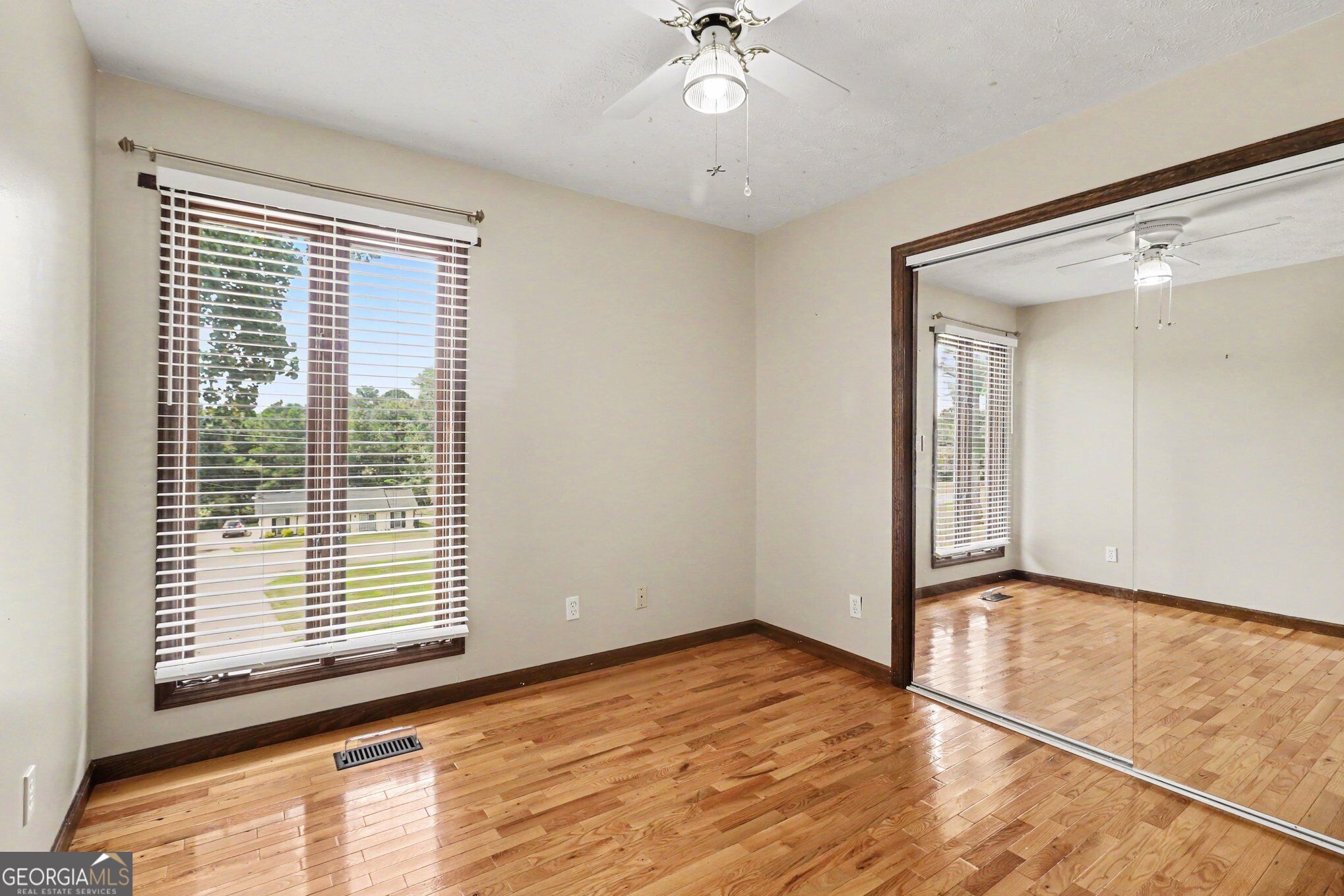 114 Meadowland Trail Property Photo 14