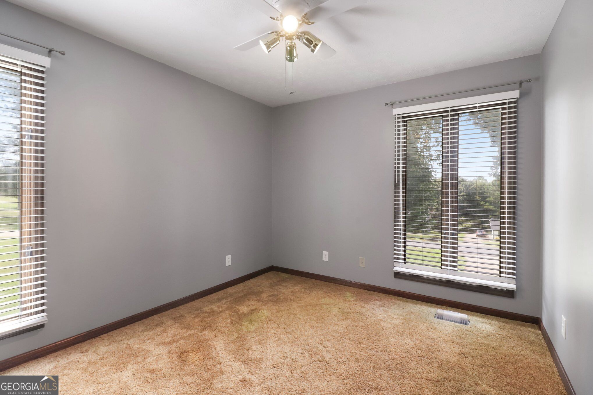 114 Meadowland Trail Property Photo 18