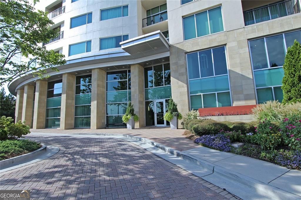4561 Olde Perimeter Way # 604 Property Photo 3
