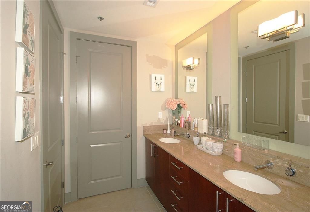 4561 Olde Perimeter Way # 604 Property Photo 12