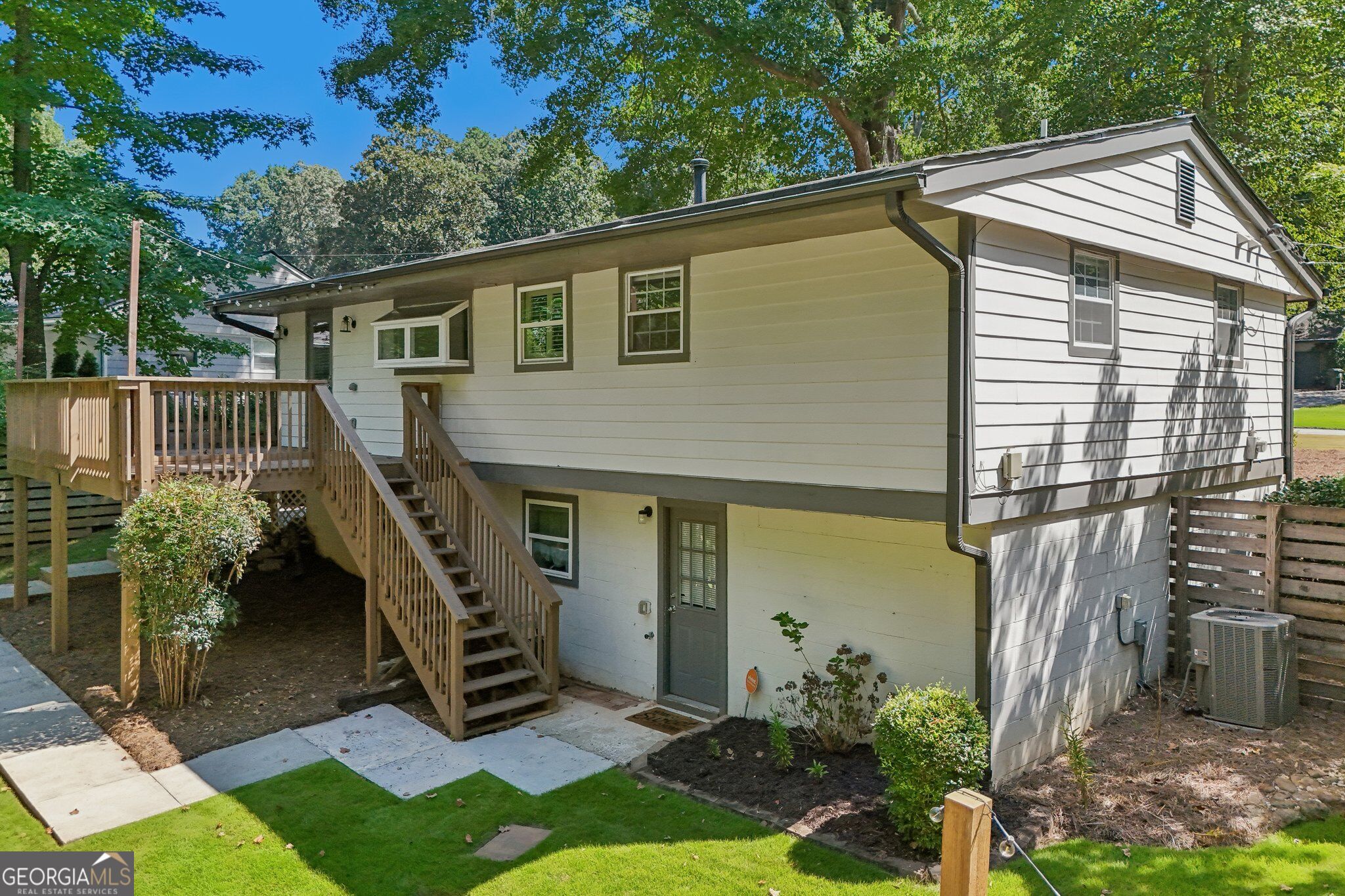 3900 Captain Drive Property Photo 38