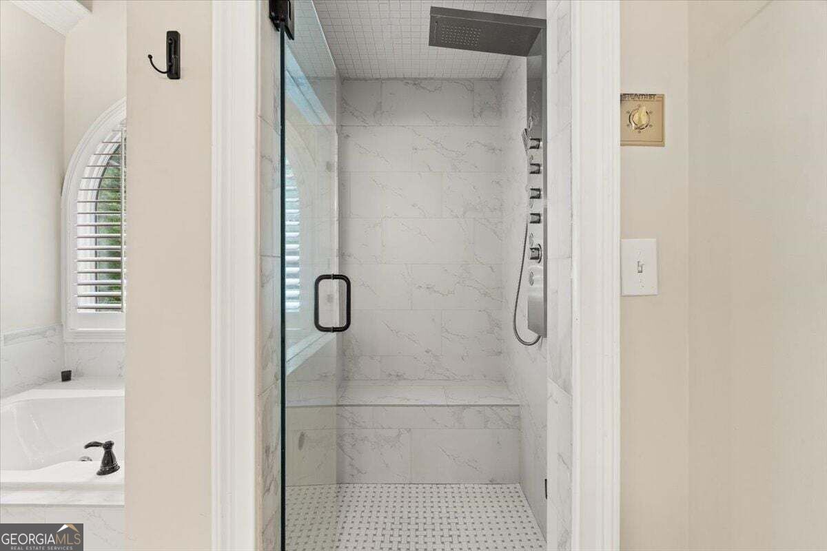 4512 Woodhaven Ne Property Photo 15