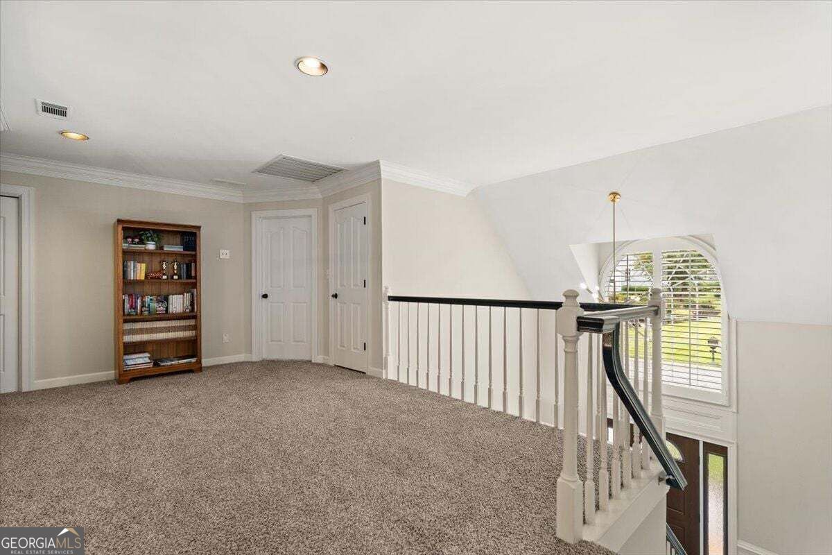 4512 Woodhaven Ne Property Photo 17