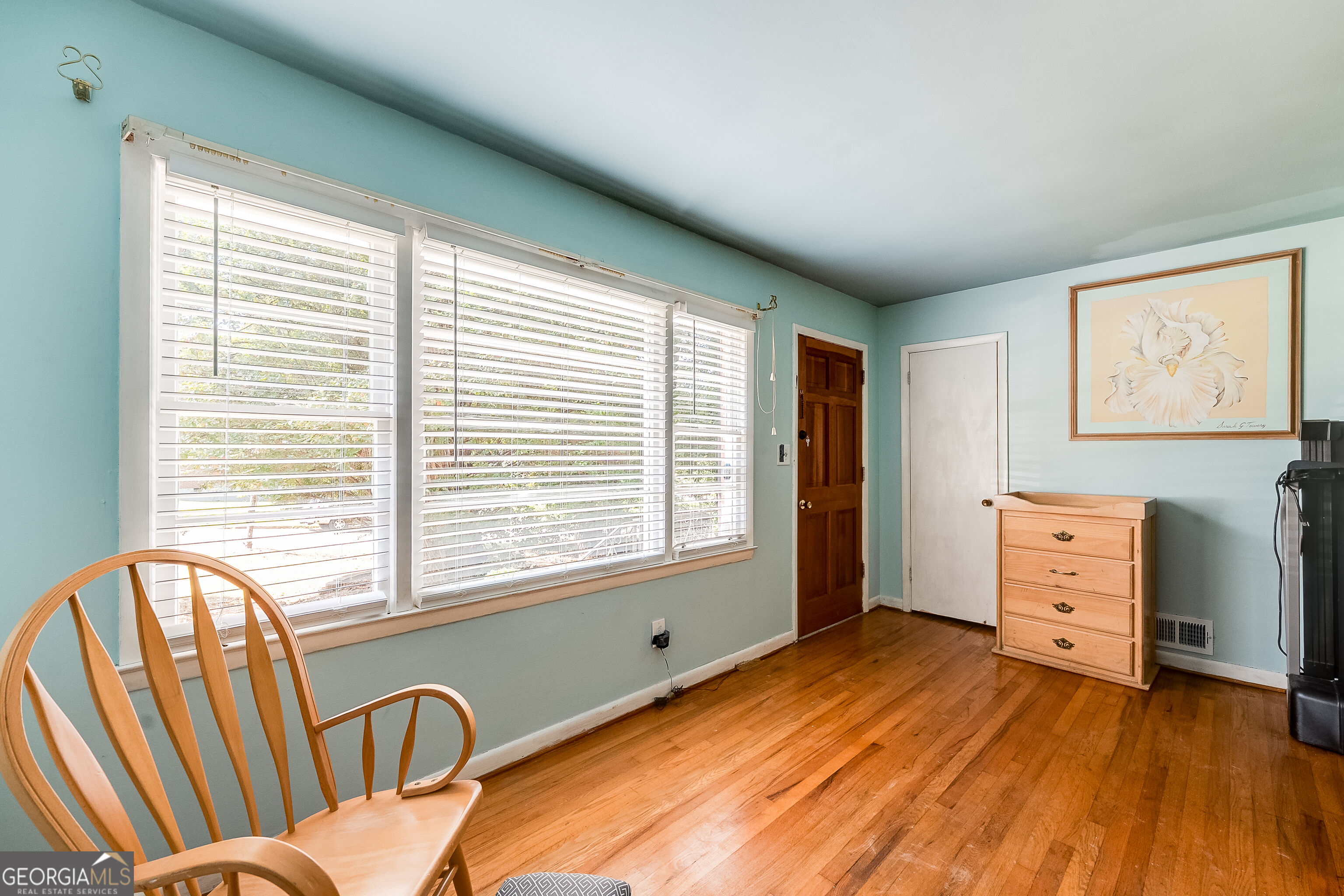 1709 Lee Street Property Photo 7
