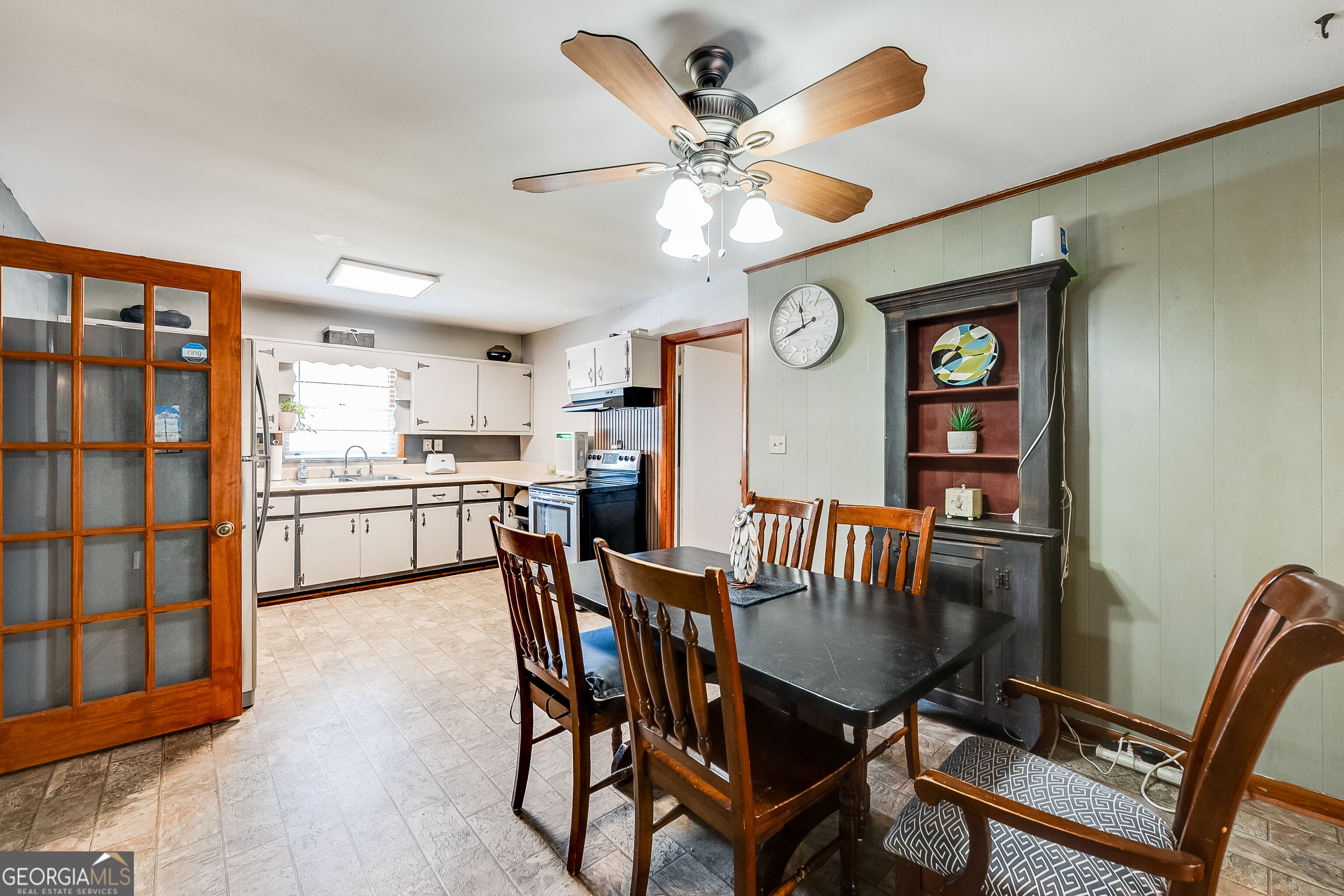1709 Lee Street Property Photo 13