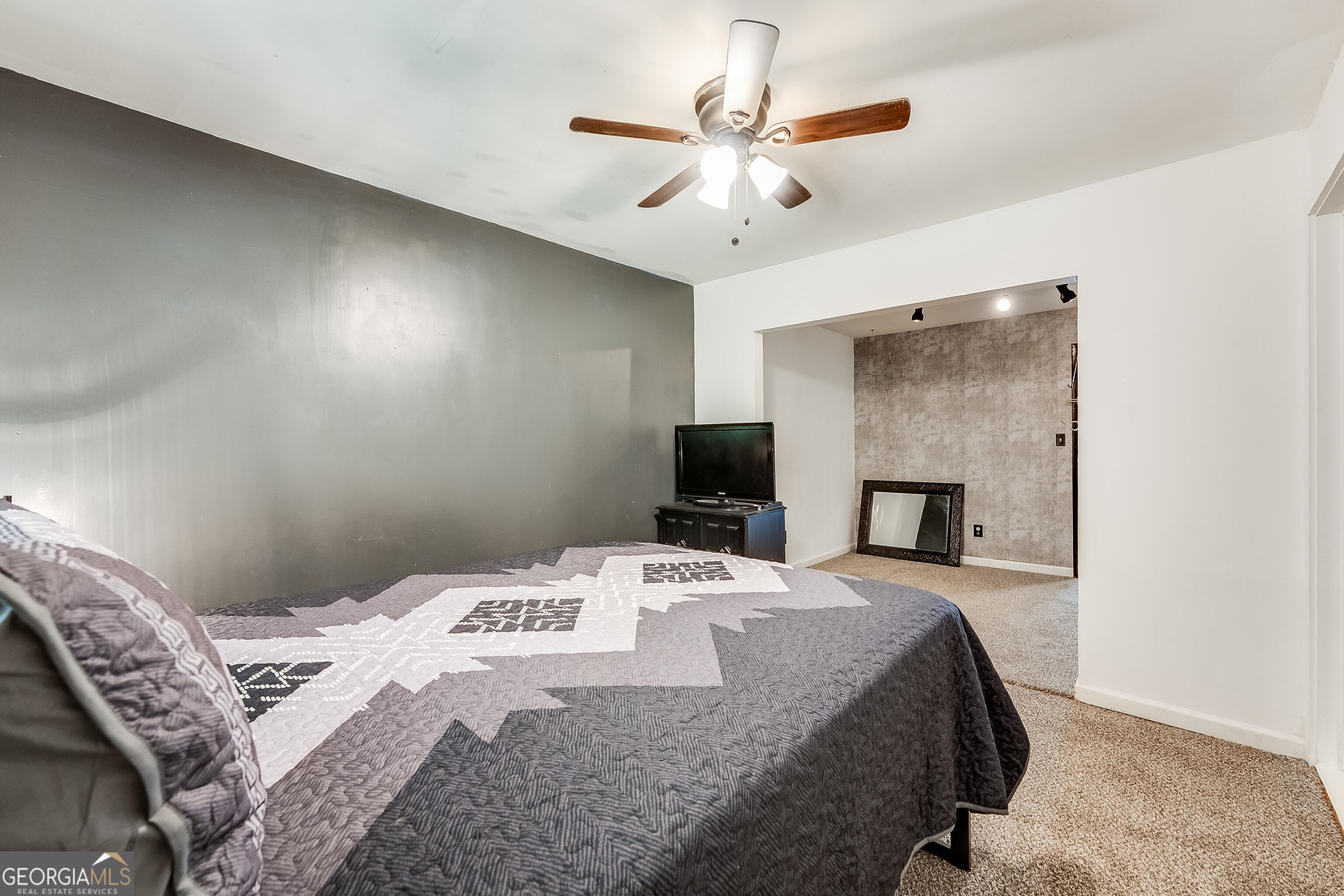 1709 Lee Street Property Photo 22
