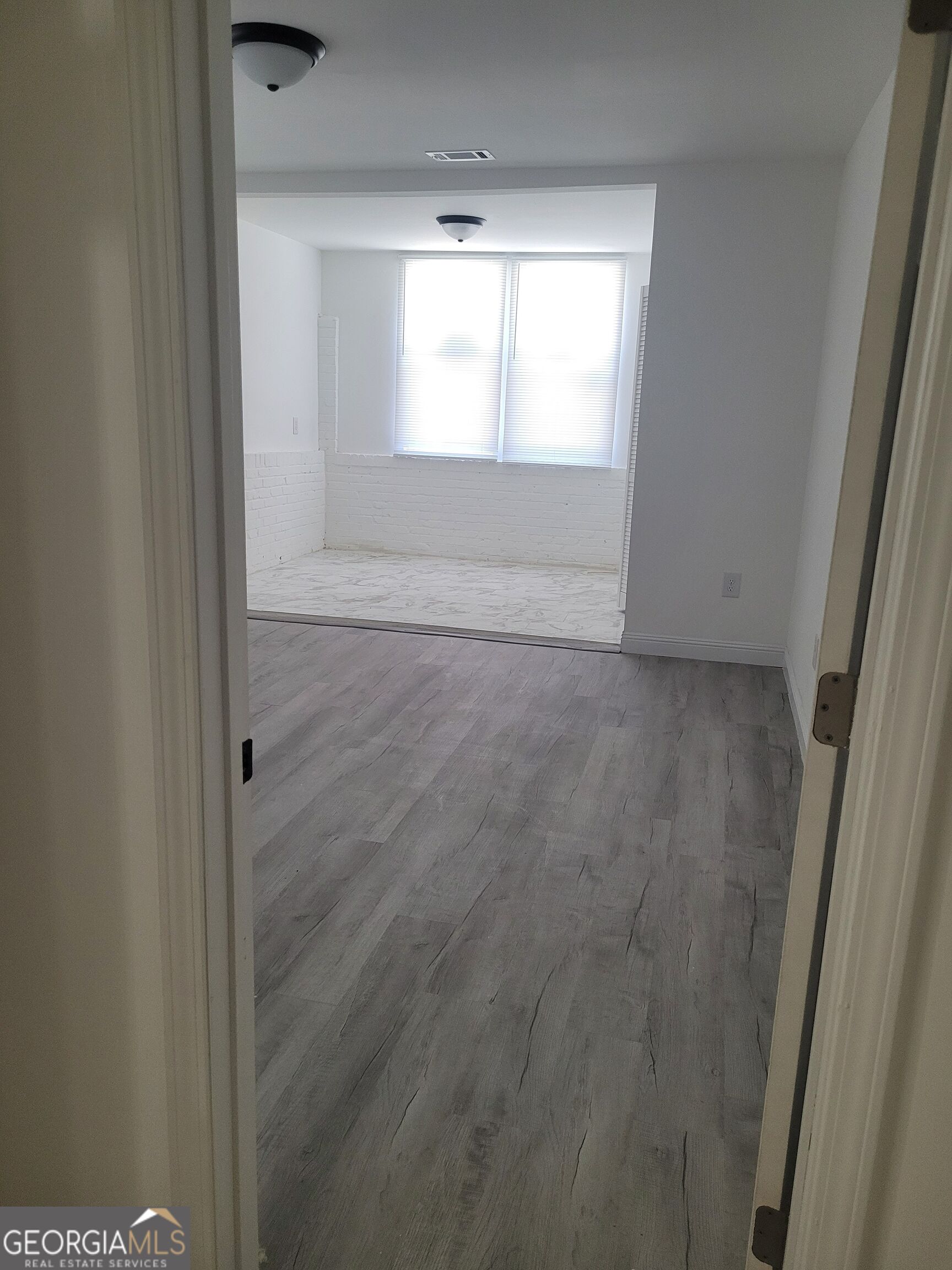 191 Forest Avenue Property Photo 4