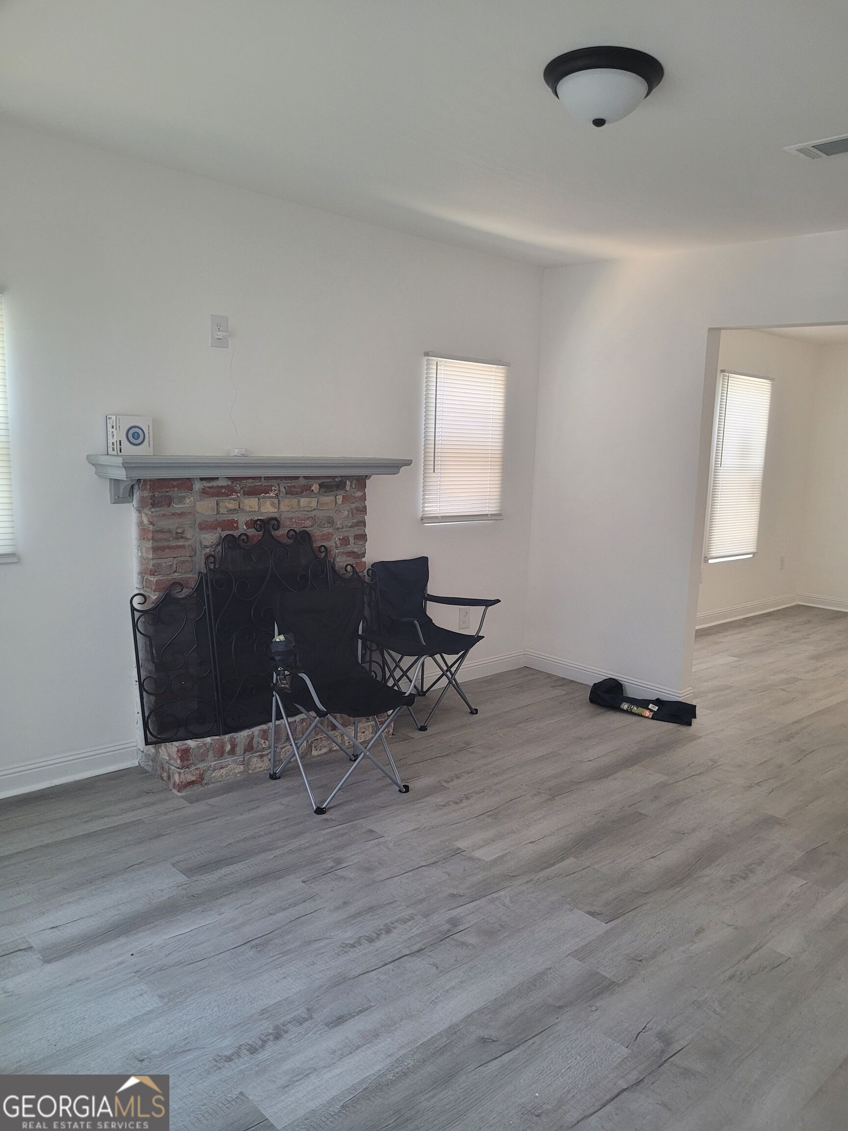 191 Forest Avenue Property Photo 9