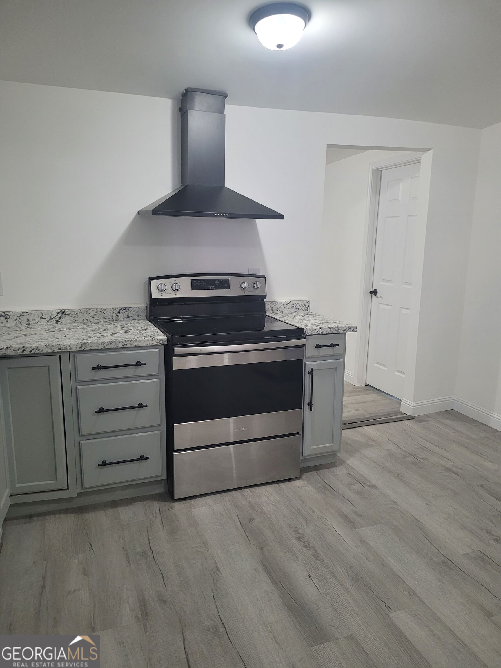 191 Forest Avenue Property Photo 10