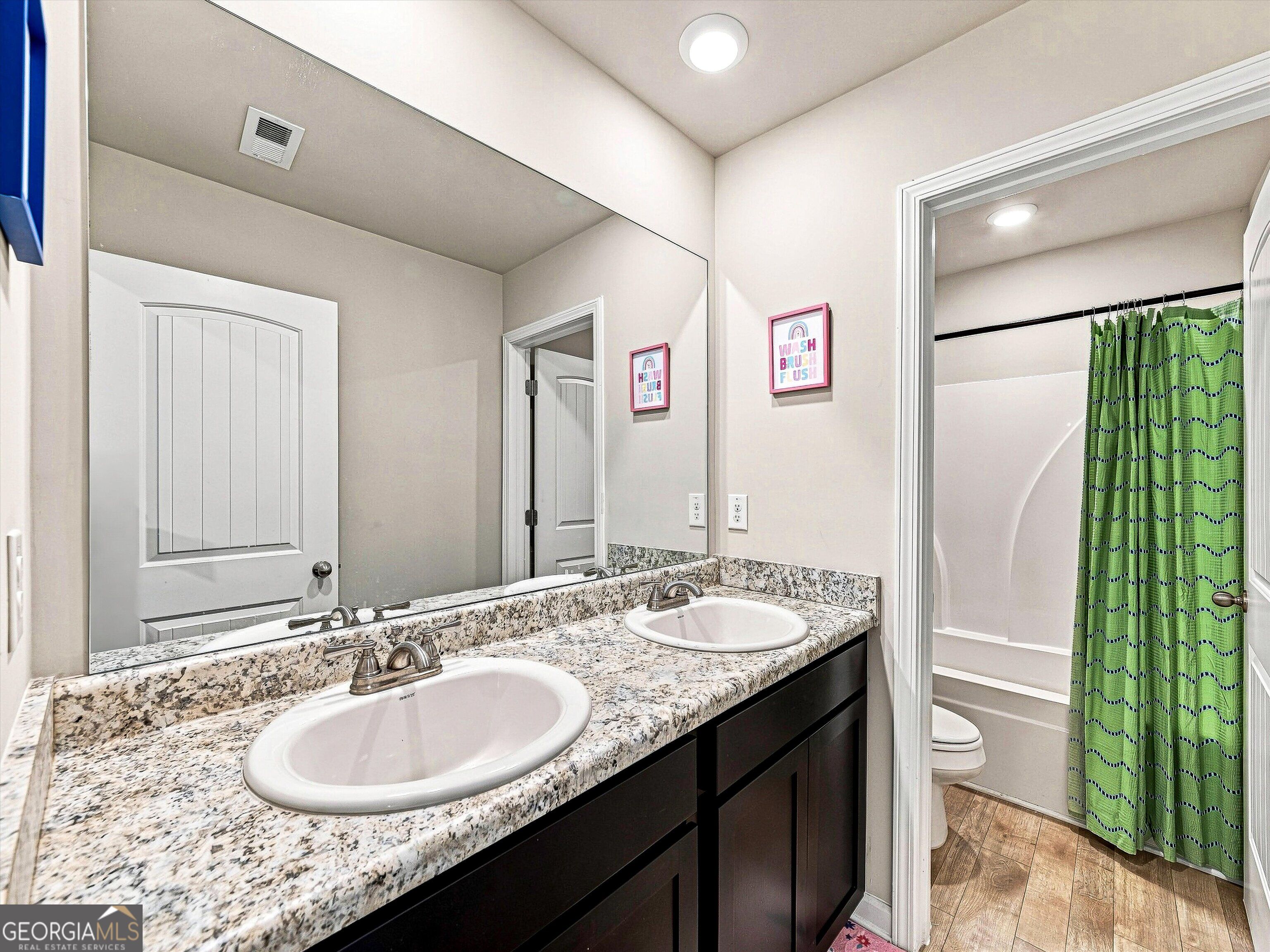 180 Edinburgh Lane Property Photo 29