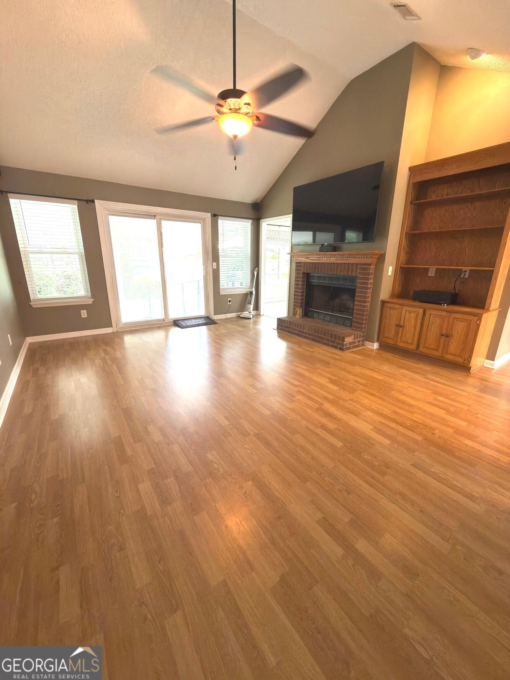 326 Silver Circle Property Photo 3