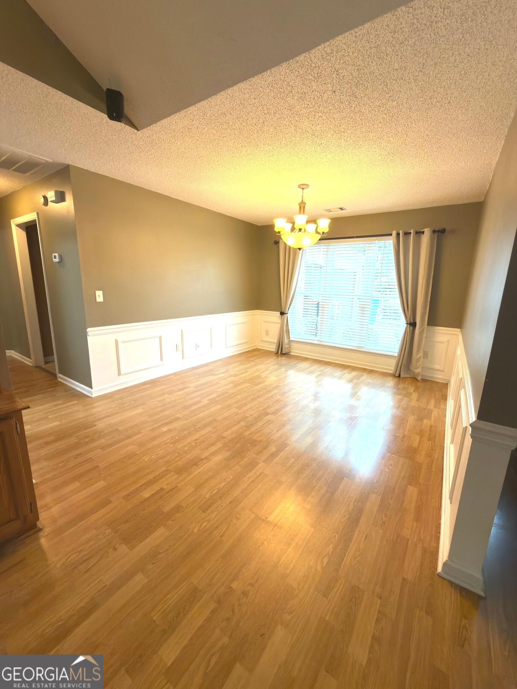 326 Silver Circle Property Photo 6
