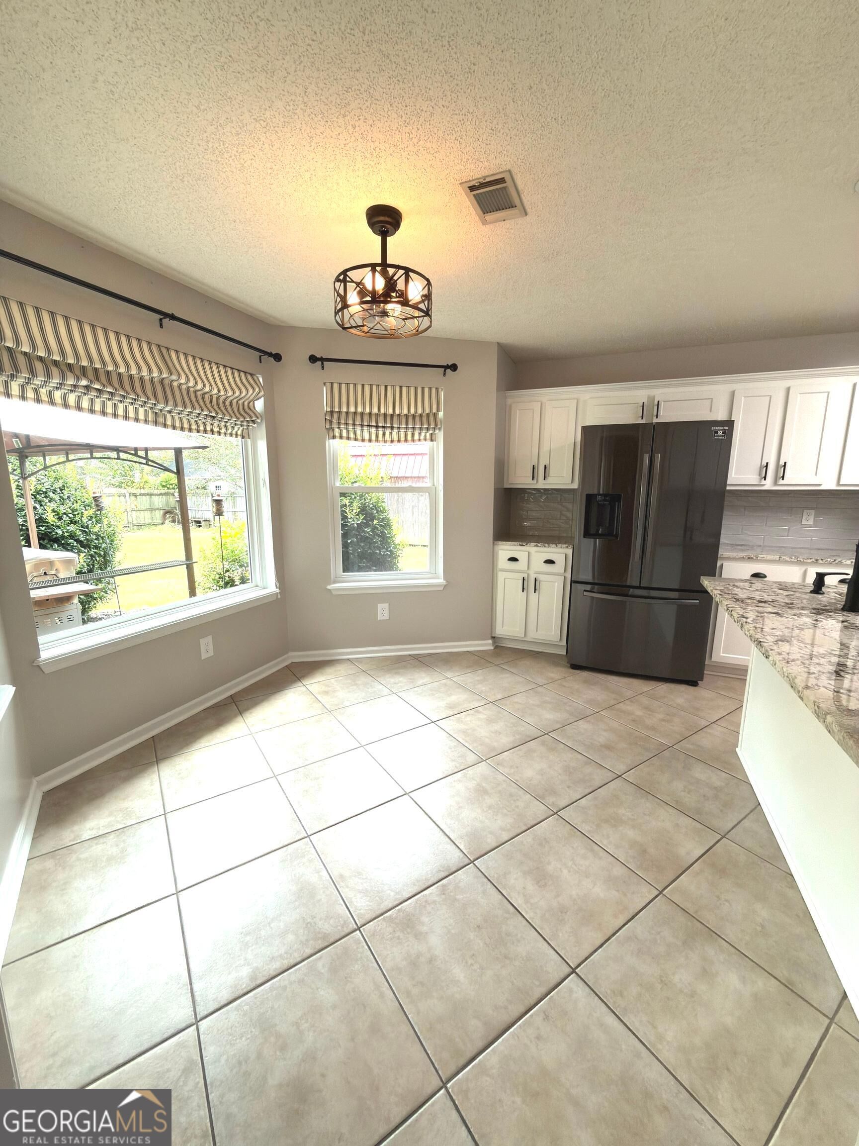 326 Silver Circle Property Photo 9