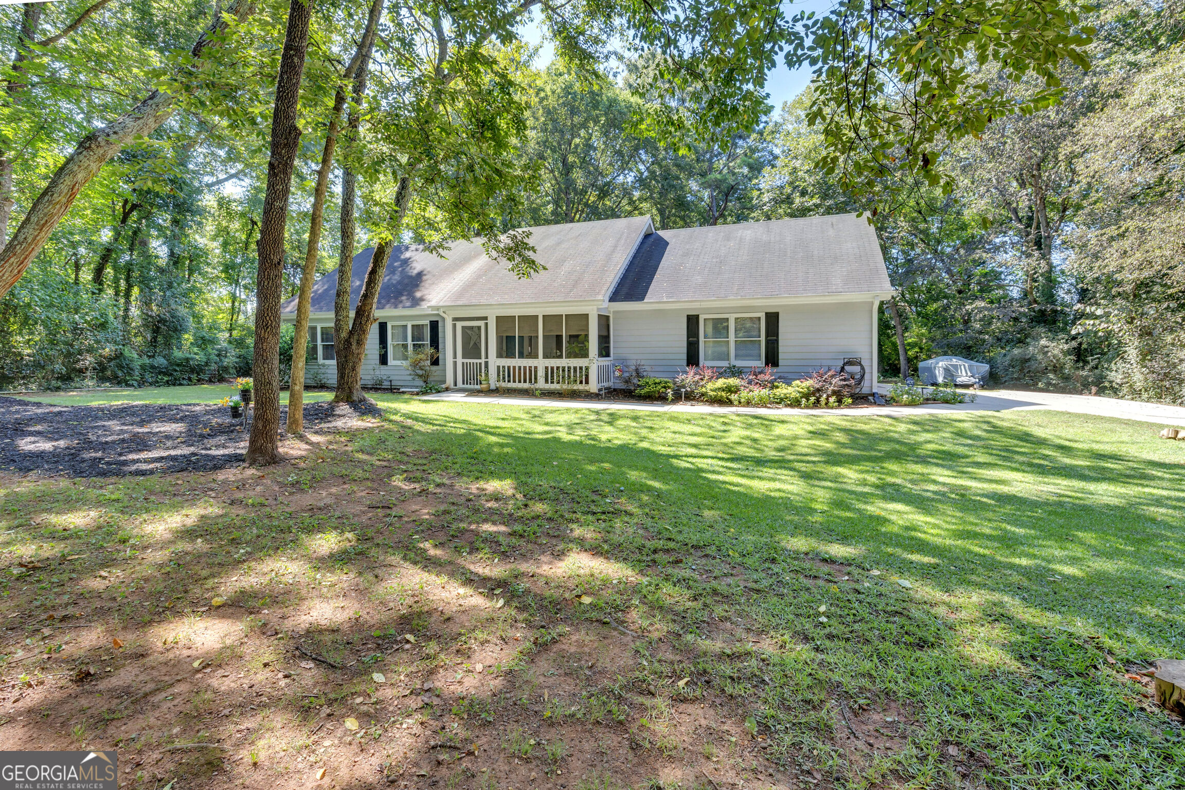 323 Spring Road Property Photo 1