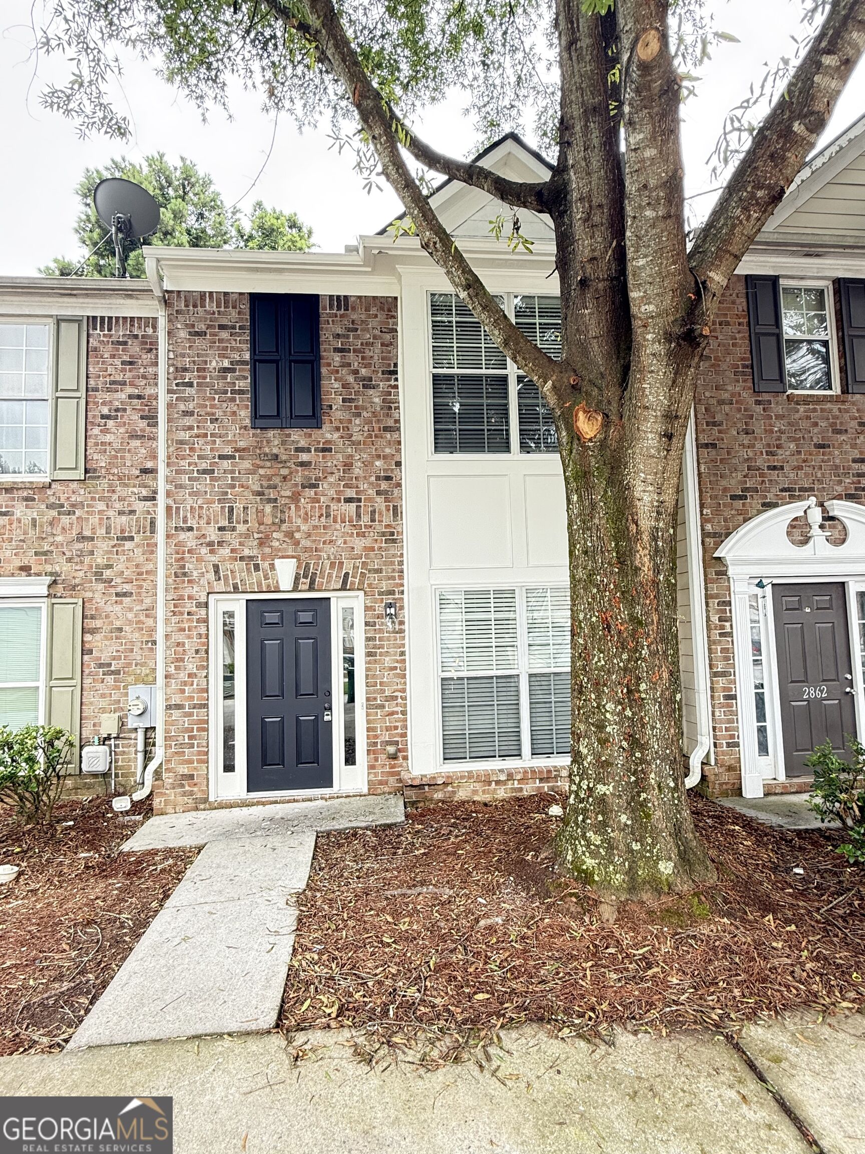 2860 Parkway Close Property Photo 1