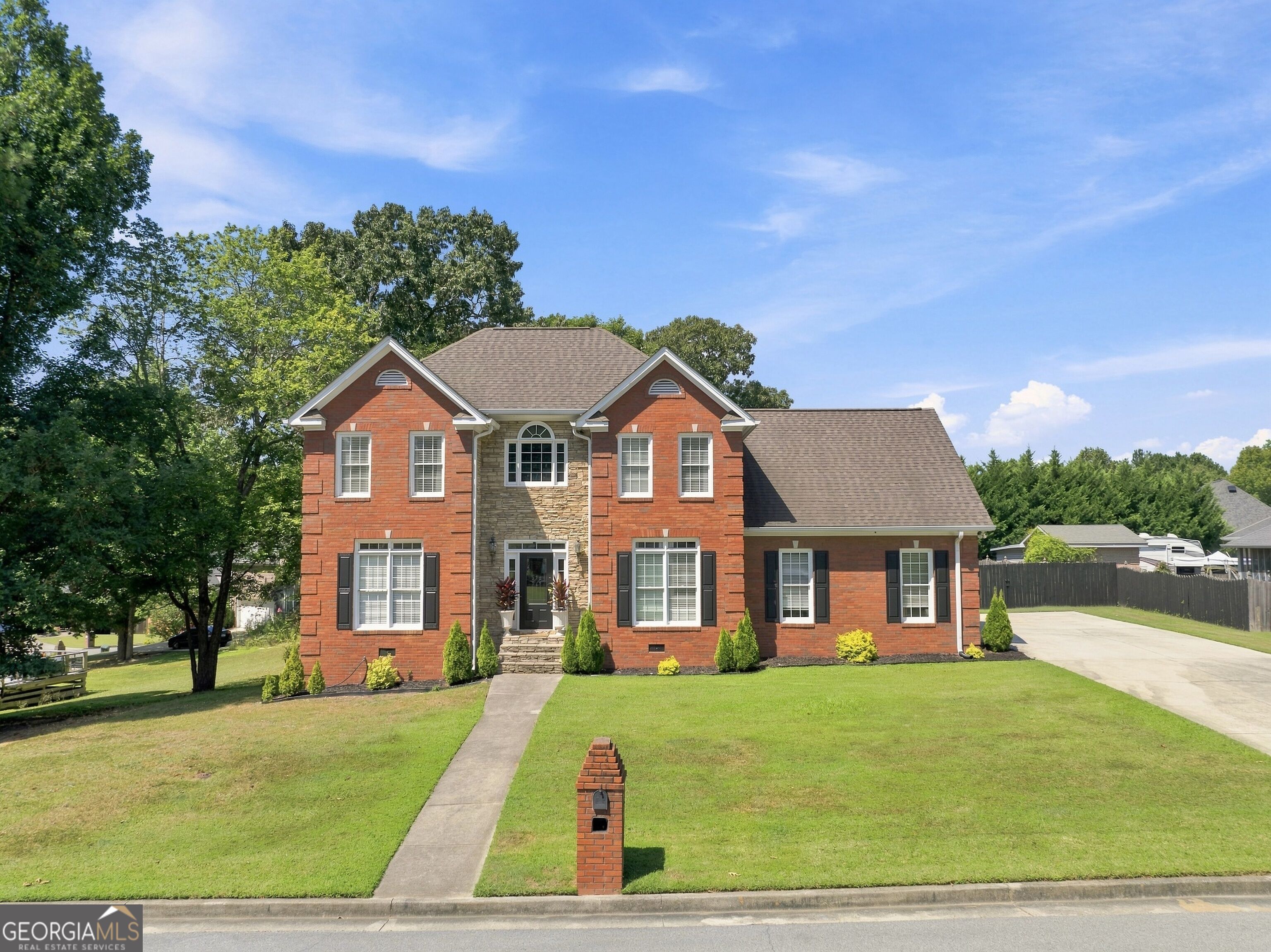 22 Stonebrook Drive Sw Property Photo 1