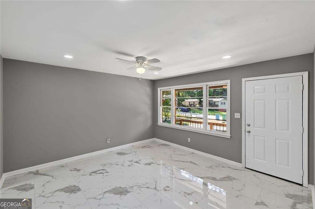 6405 Kensington Court Property Photo 8